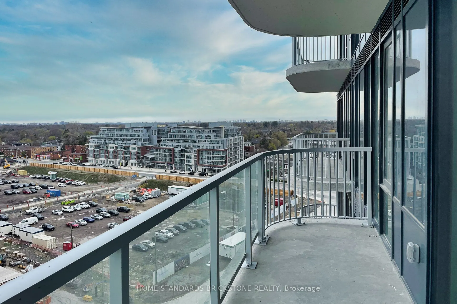 220 Missinnihe Way, #1012