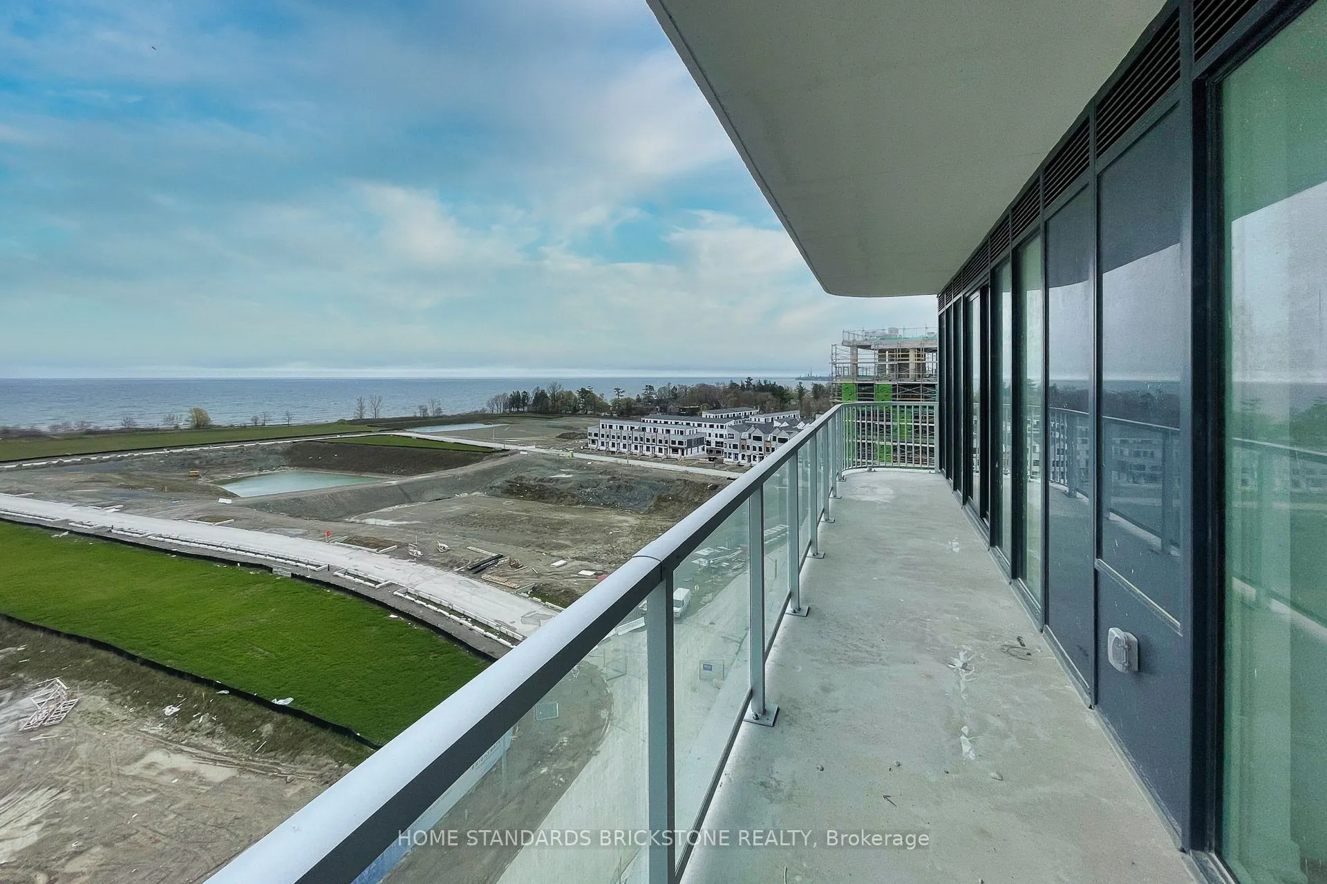 220 Missinnihe Way, #1012