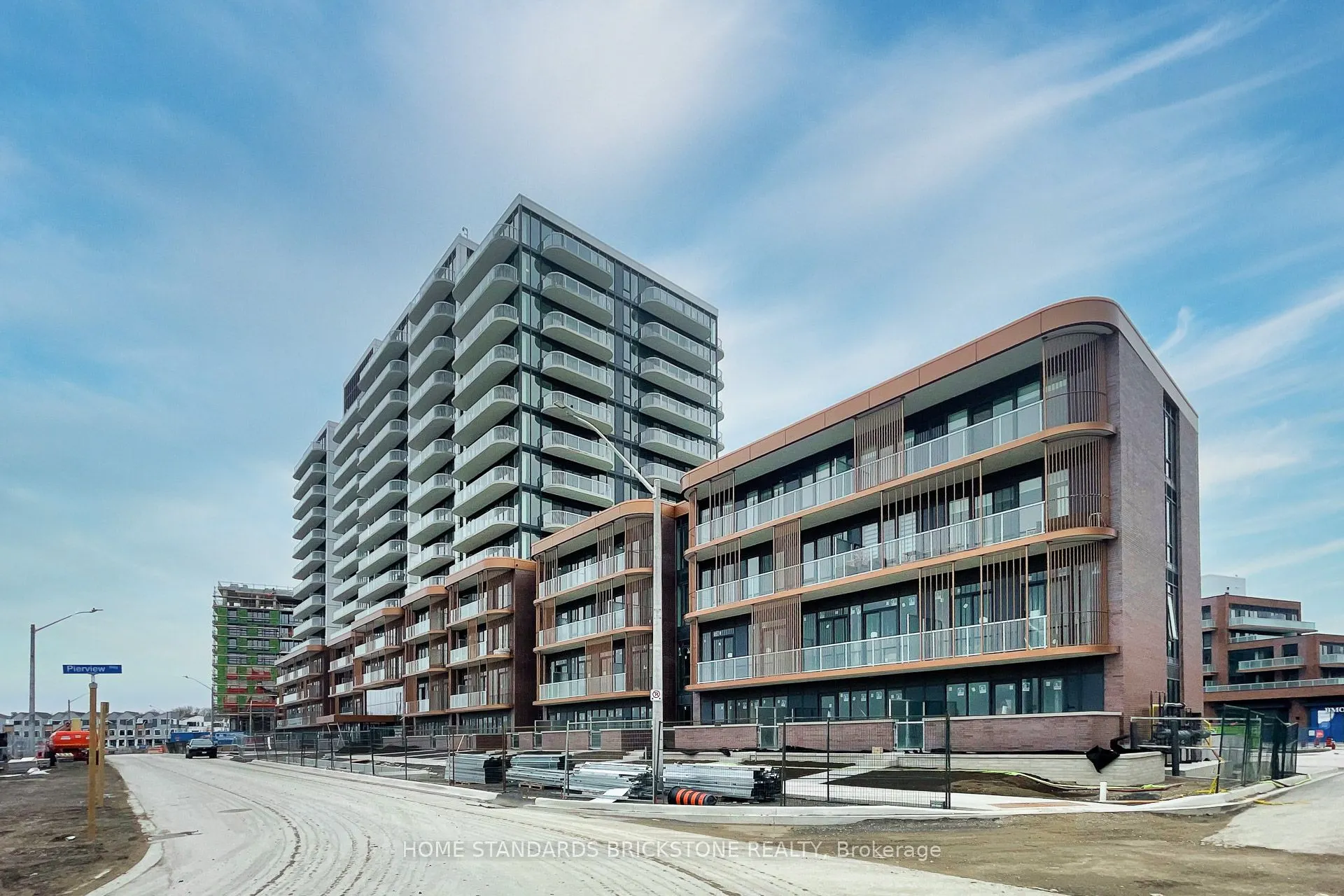 220 Missinnihe Way, #1012