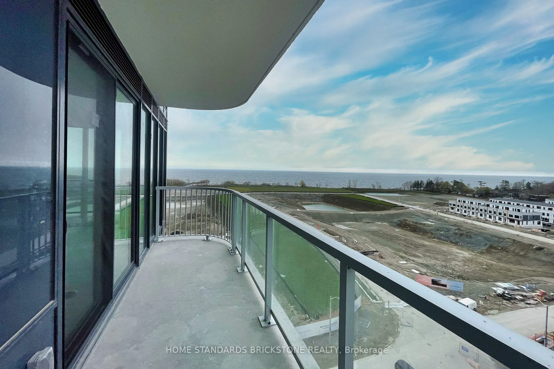 220 Missinnihe Way, #1012