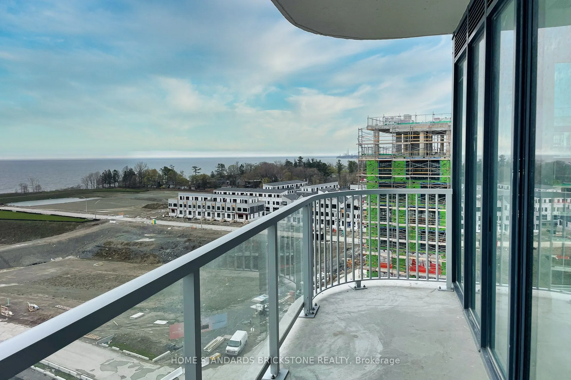 220 Missinnihe Way, #1012