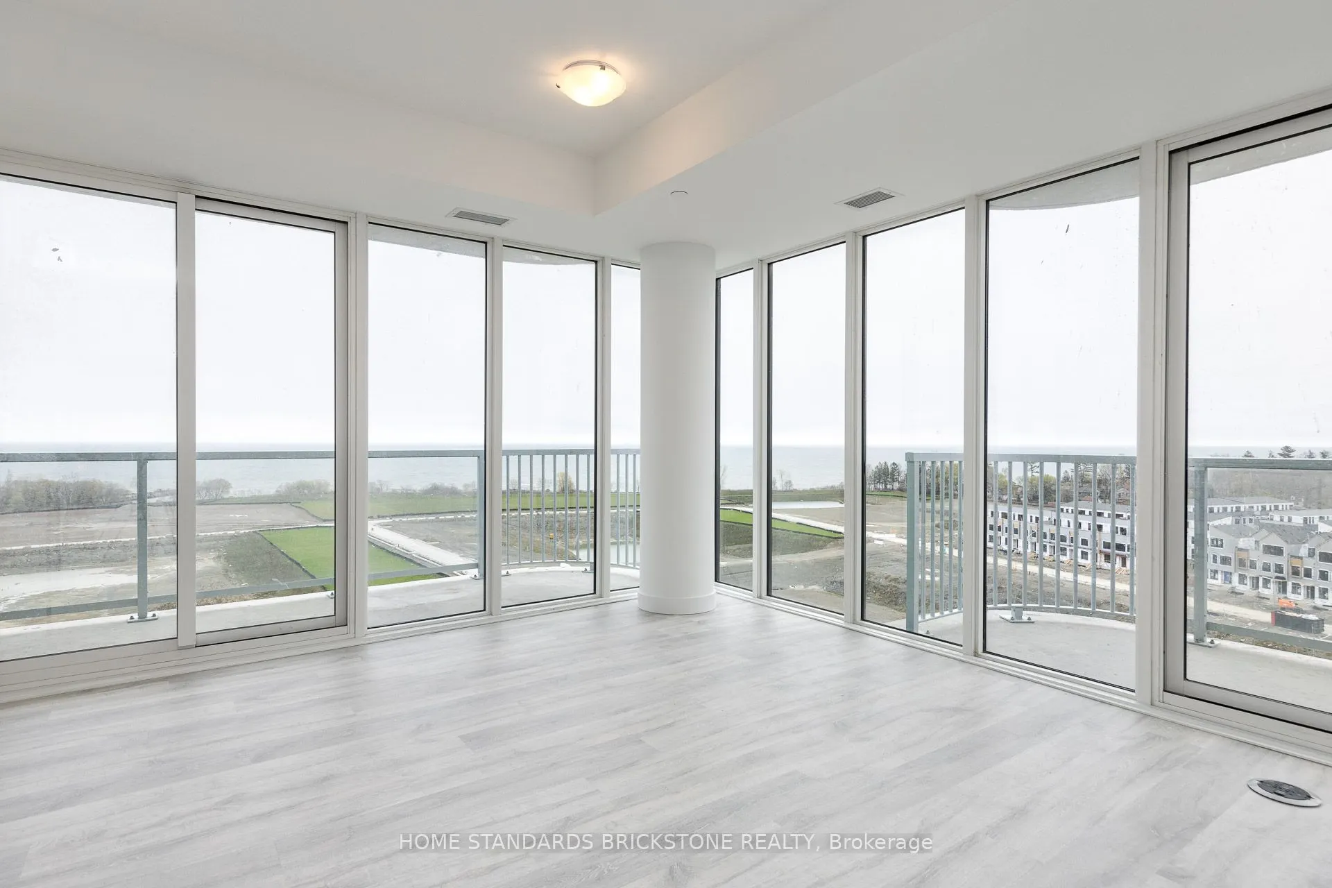 220 Missinnihe Way, #1012