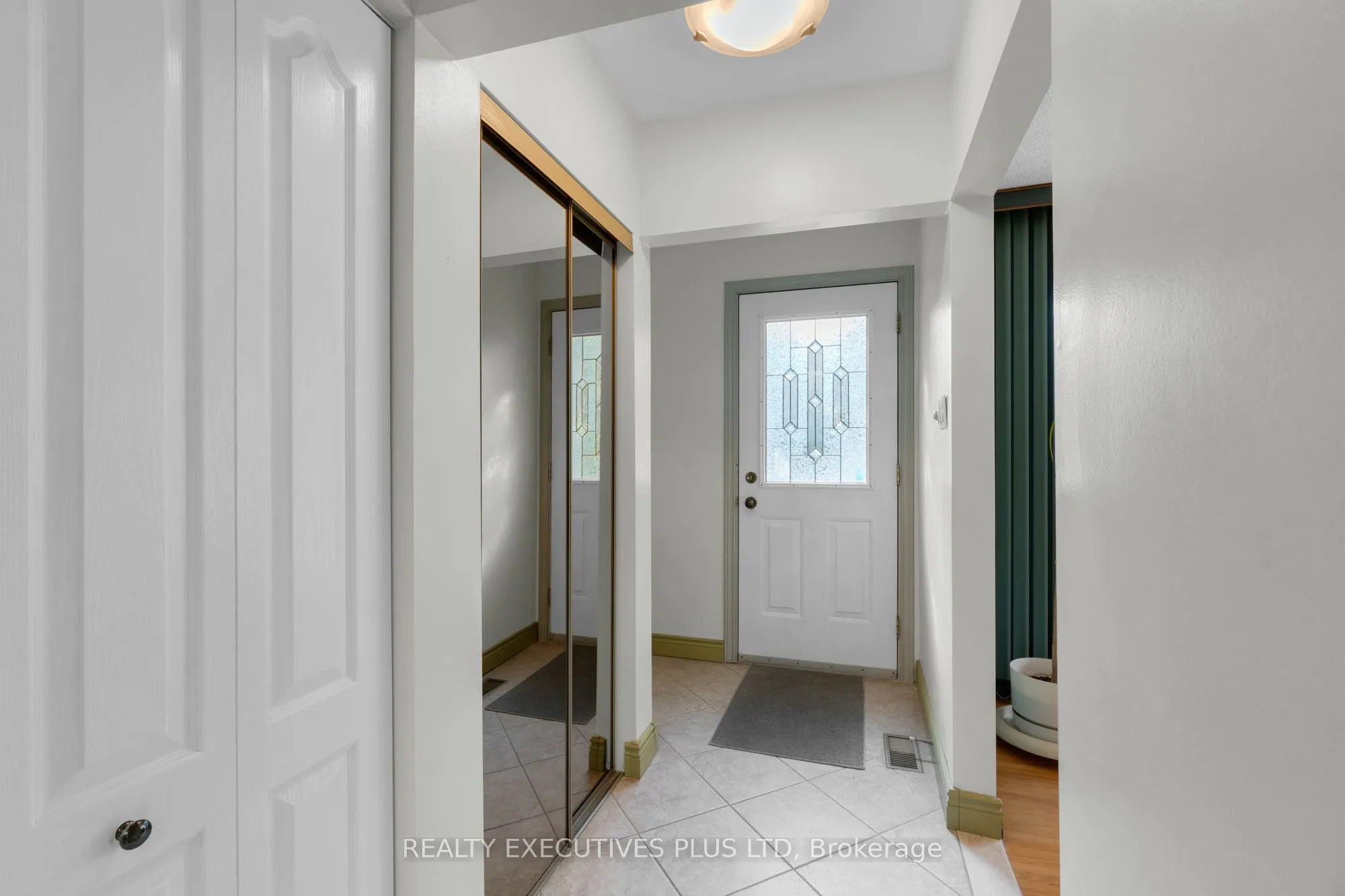 23 Brookdale Crescent