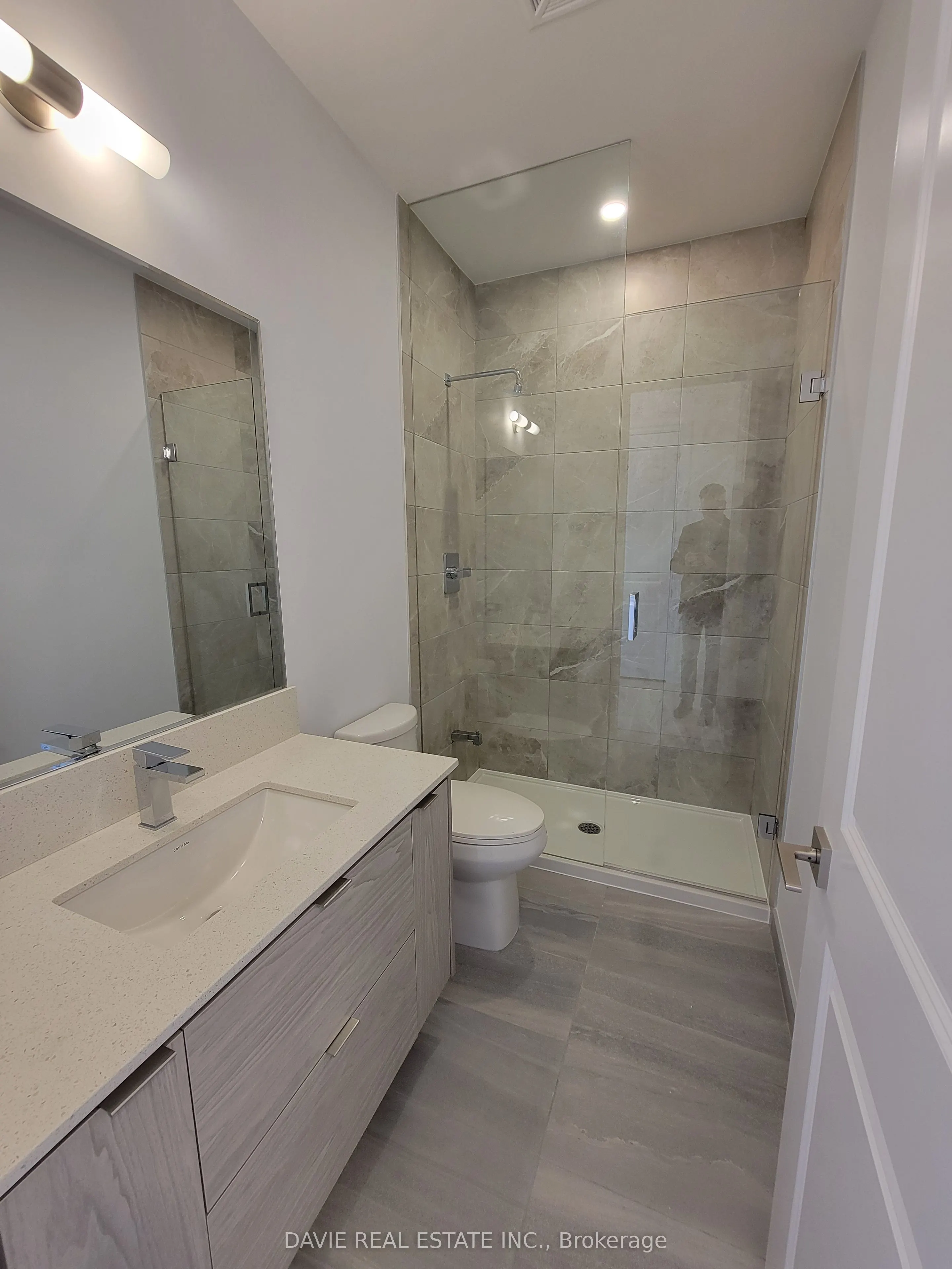 30 Elm Drive W, #PH03