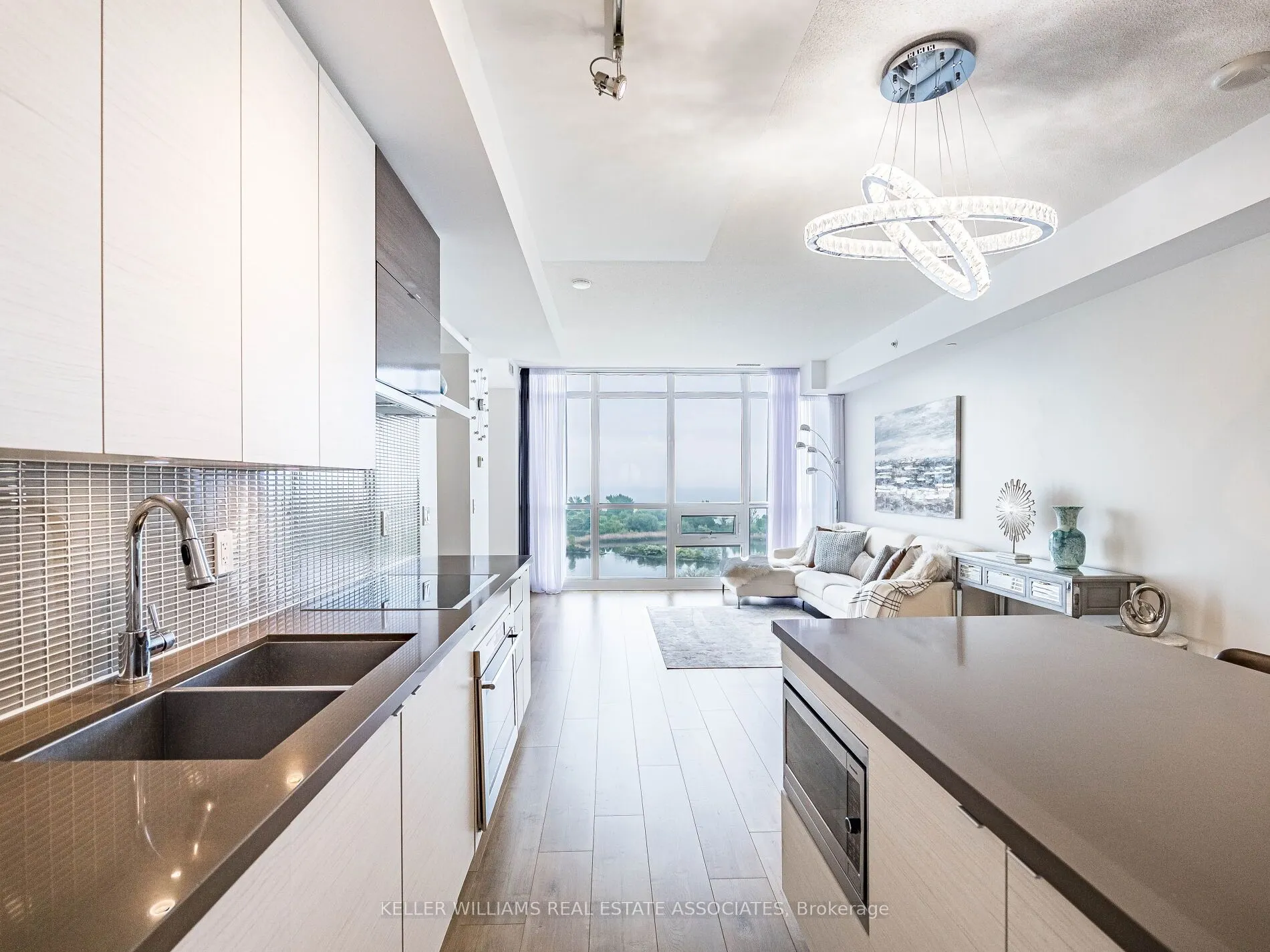 59 Annie Craig Drive, #1003
