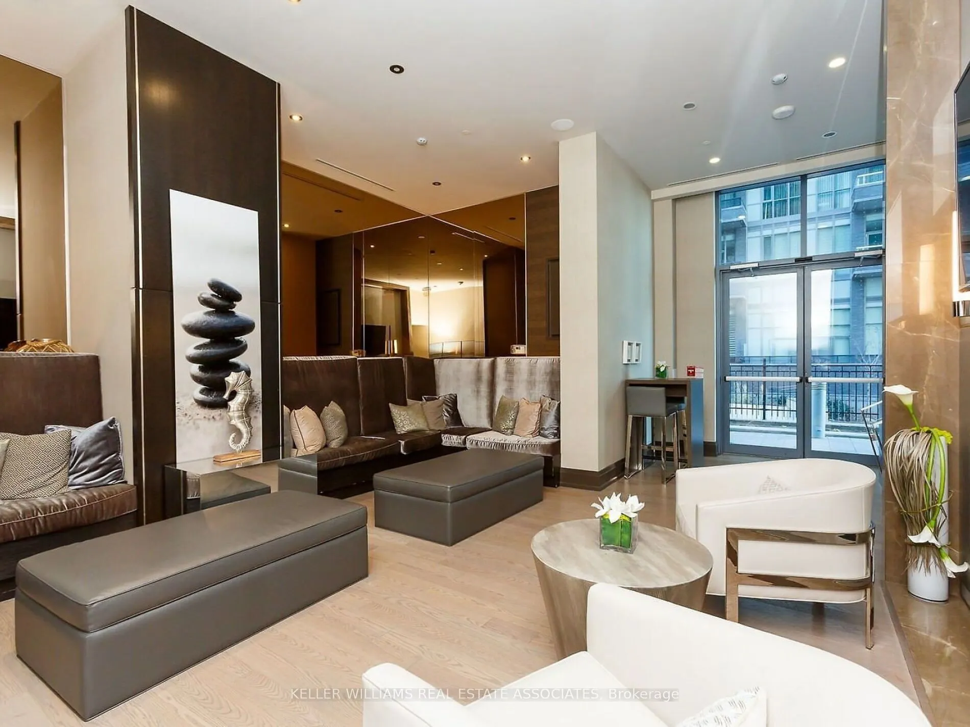 59 Annie Craig Drive, #1003