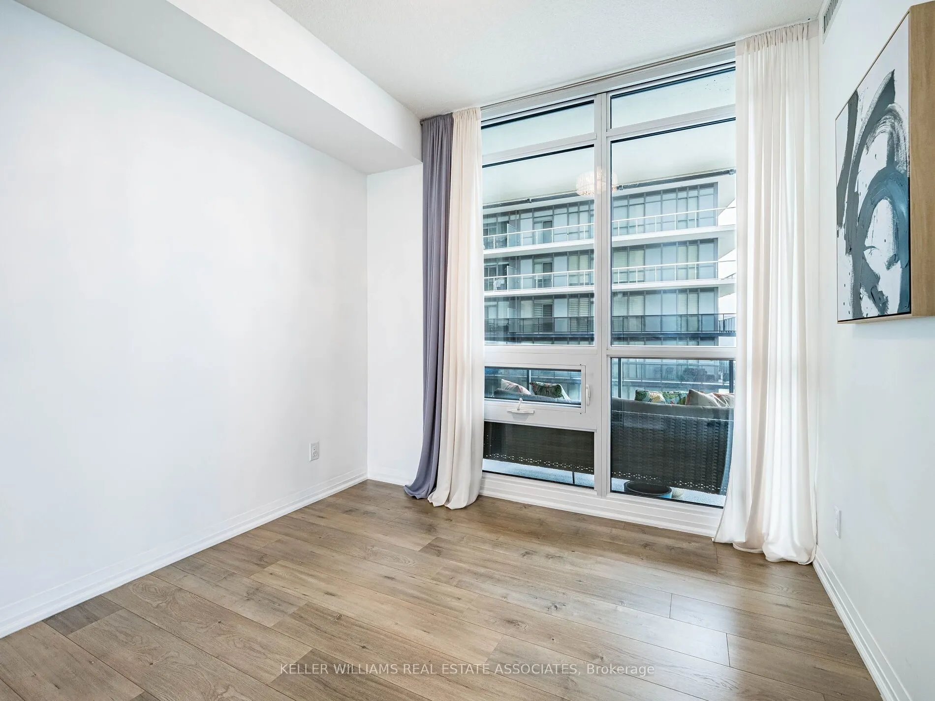 59 Annie Craig Drive, #1003