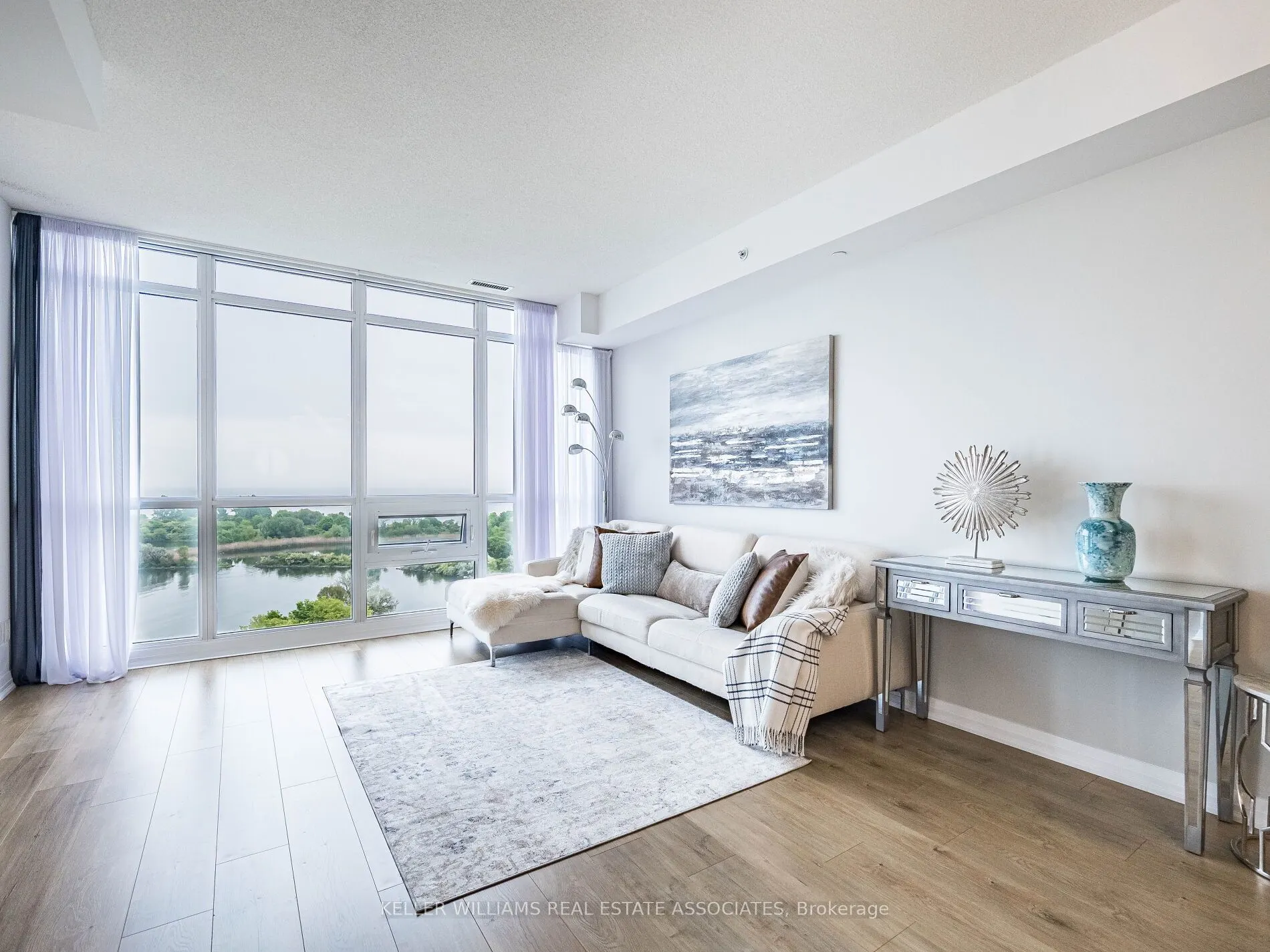 59 Annie Craig Drive, #1003