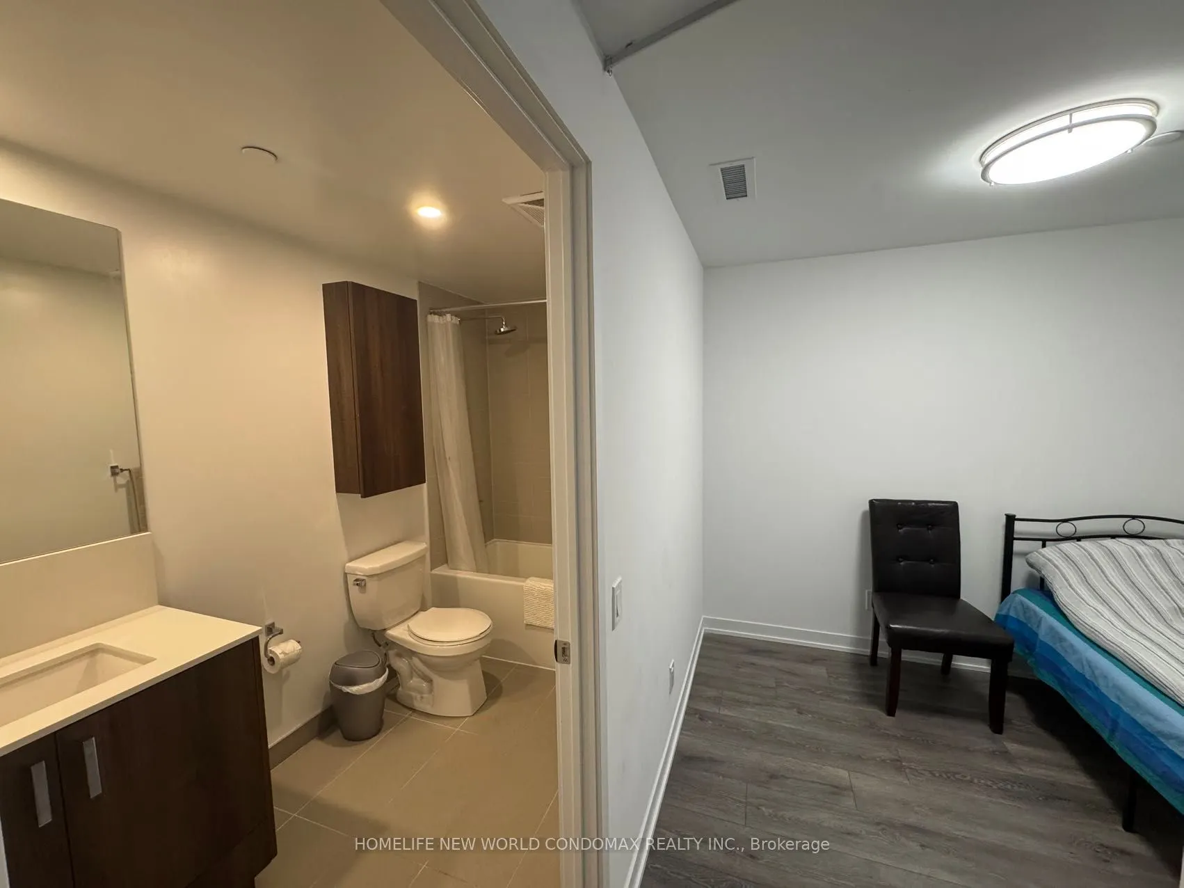 1787 ST. CLAIR Avenue W #609