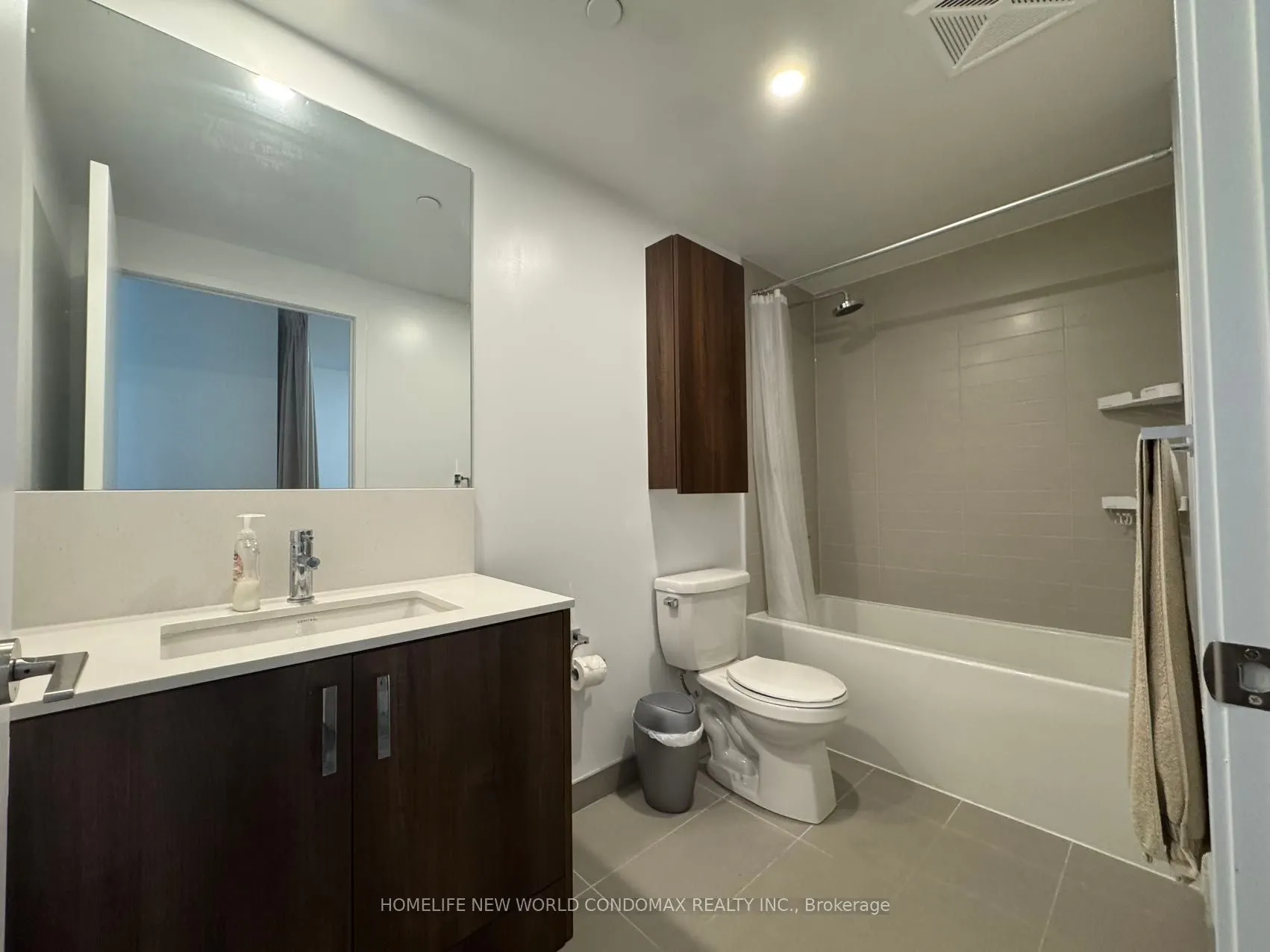 1787 ST. CLAIR Avenue W #609