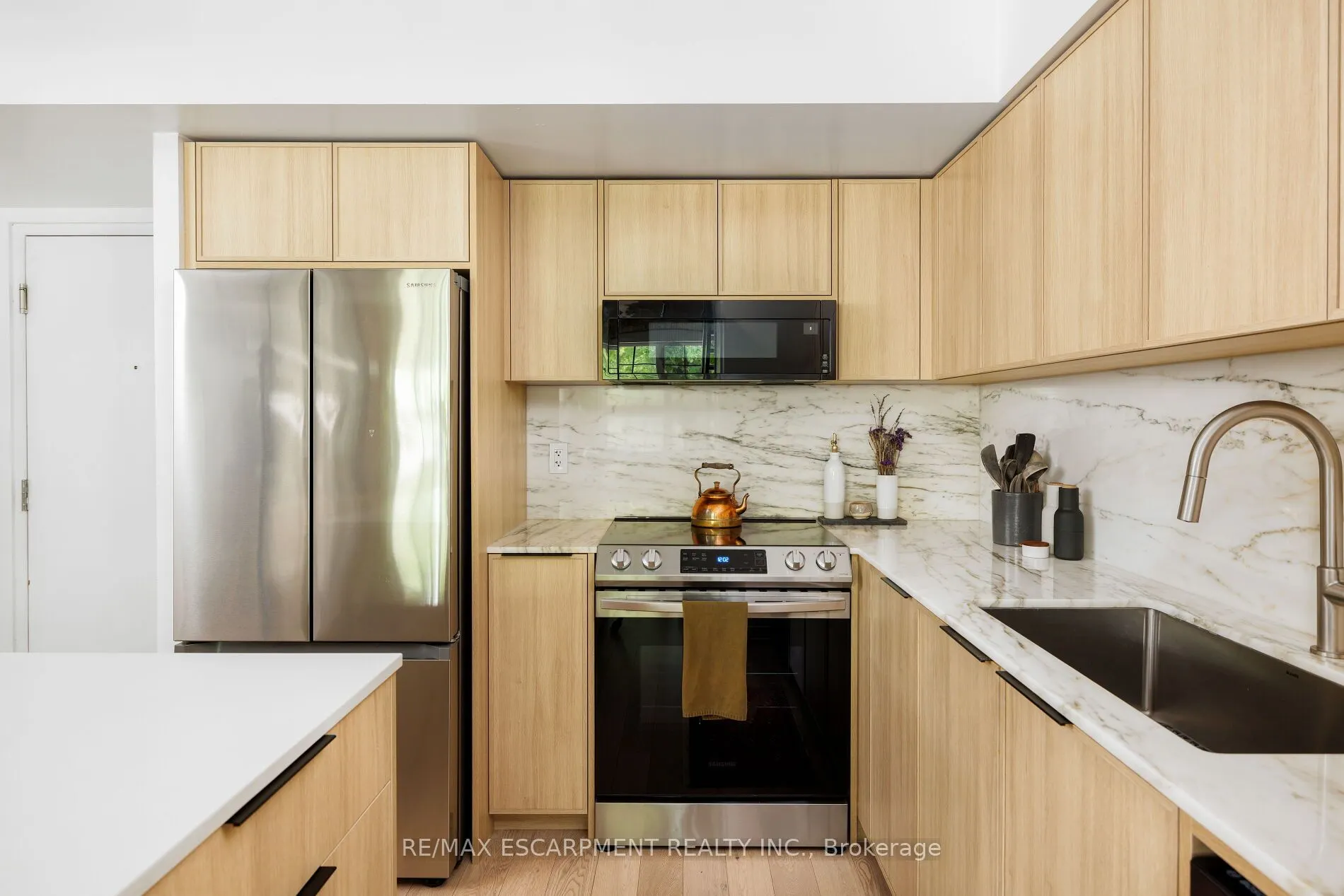 1100 Lansdowne Avenue, #346