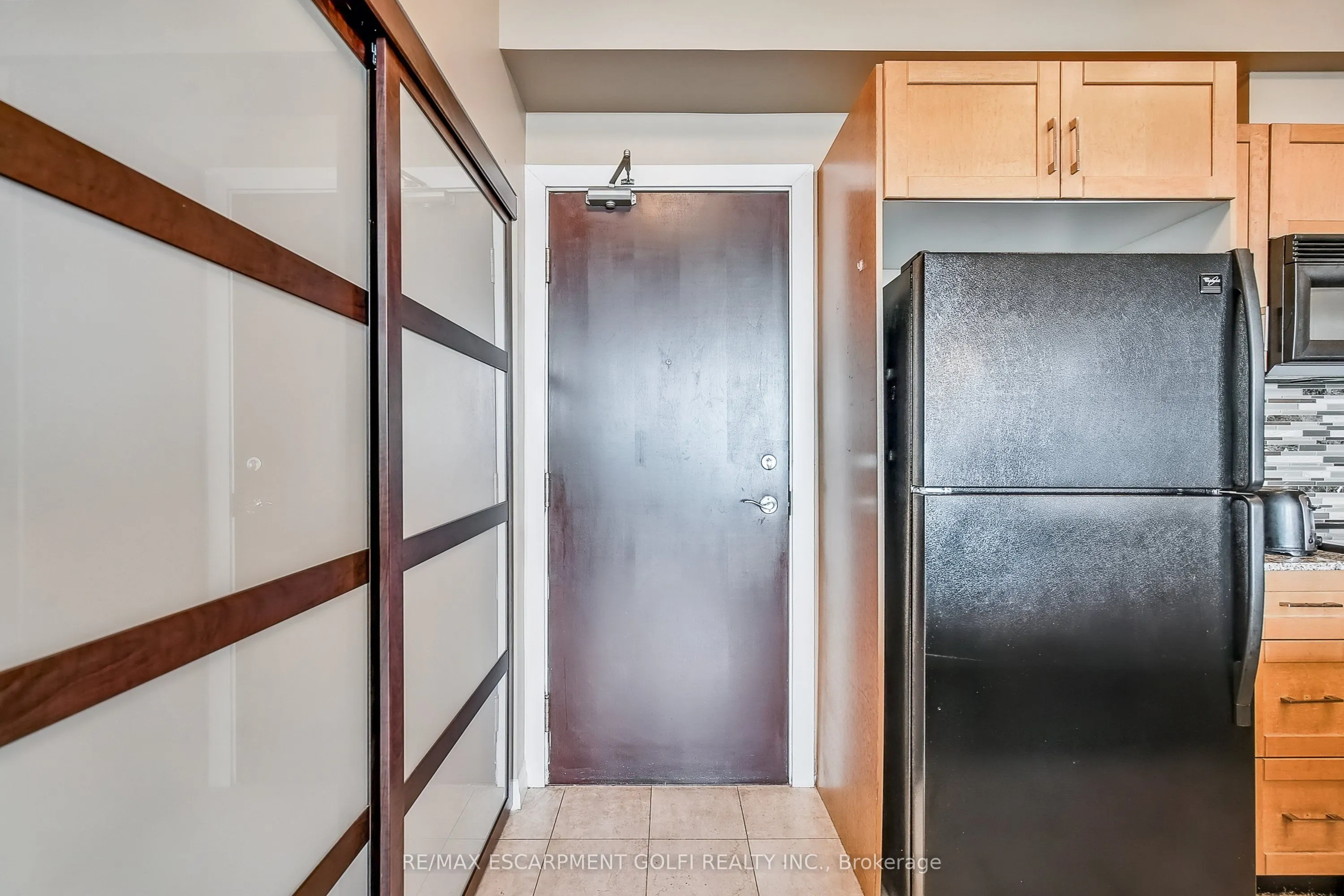 1359 Rathburn Road E, #902