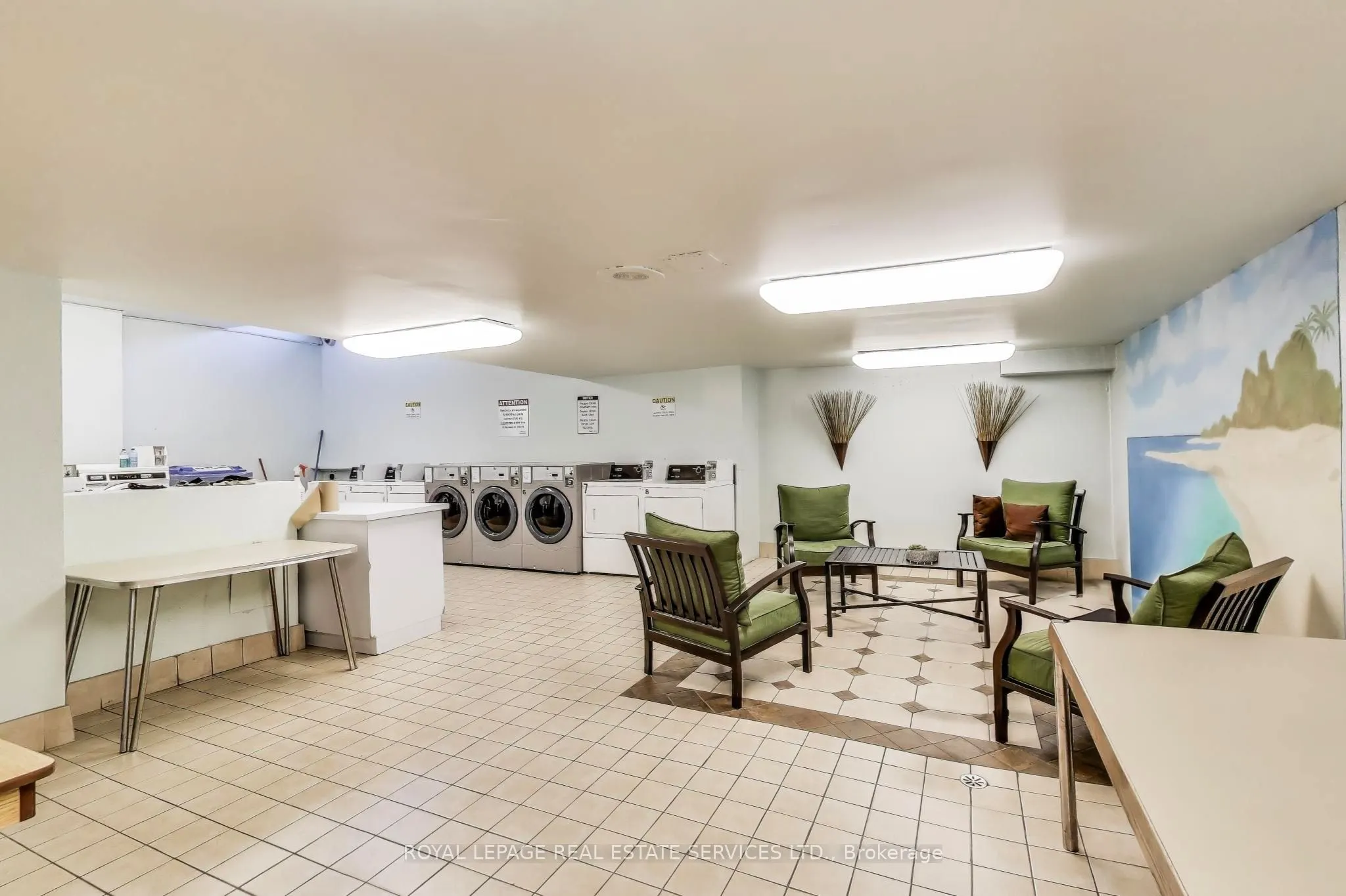 44 Longbourne Drive, #1008