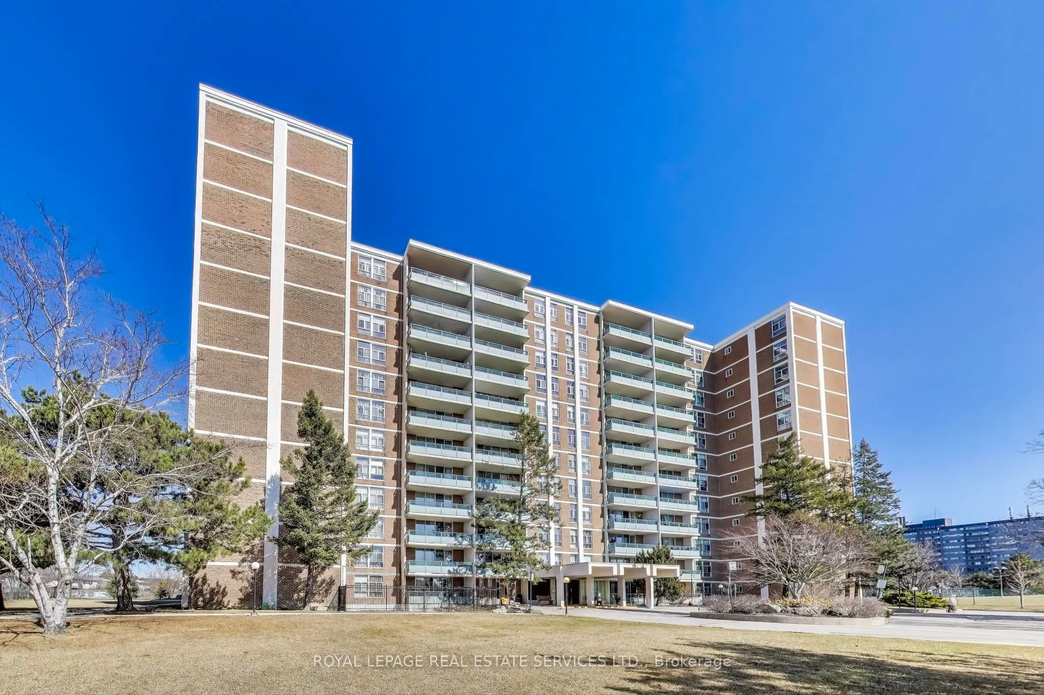 44 Longbourne Drive, #1008