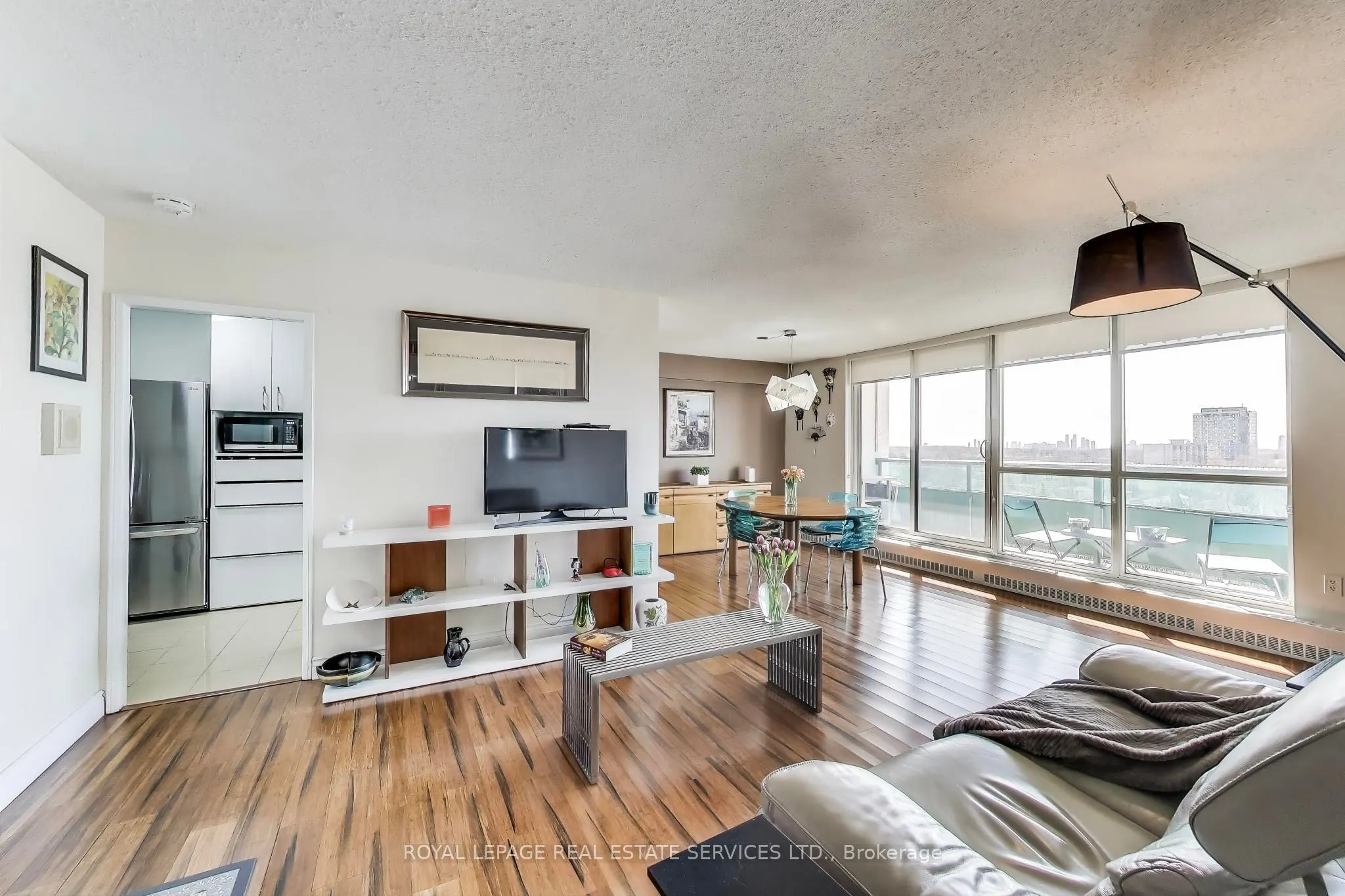 44 Longbourne Drive, #1008