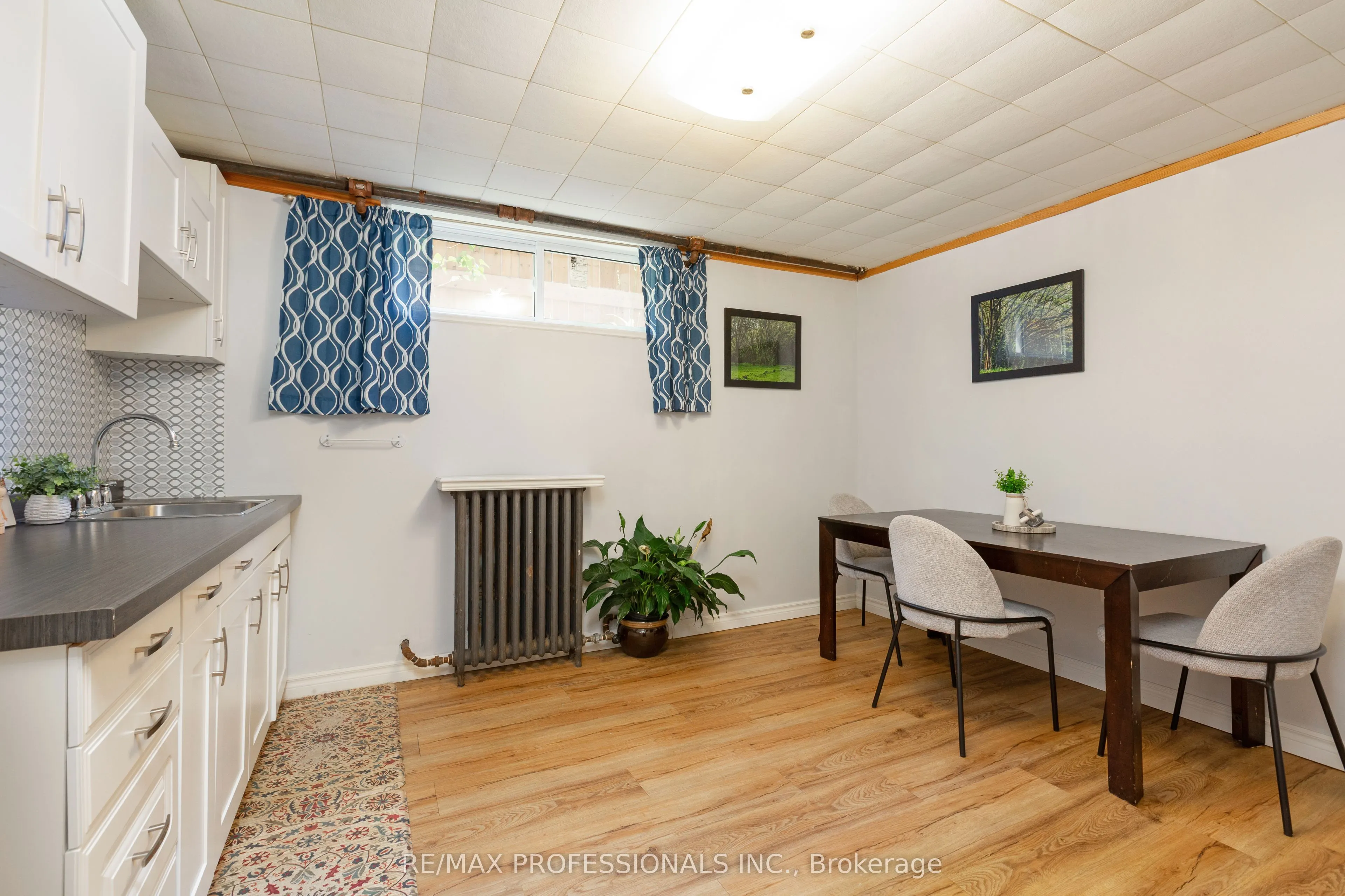 12 Mcintosh Avenue