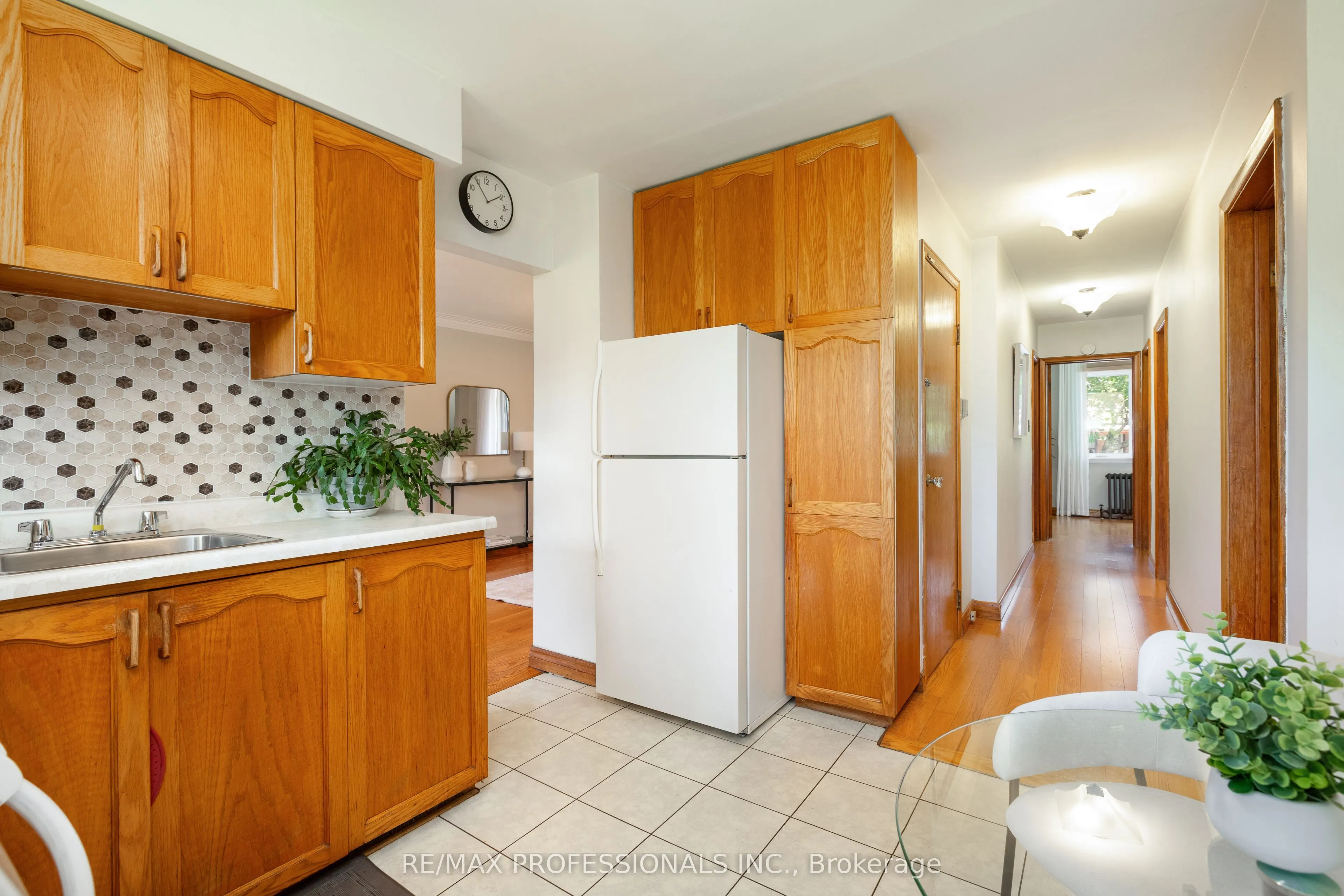 12 Mcintosh Avenue