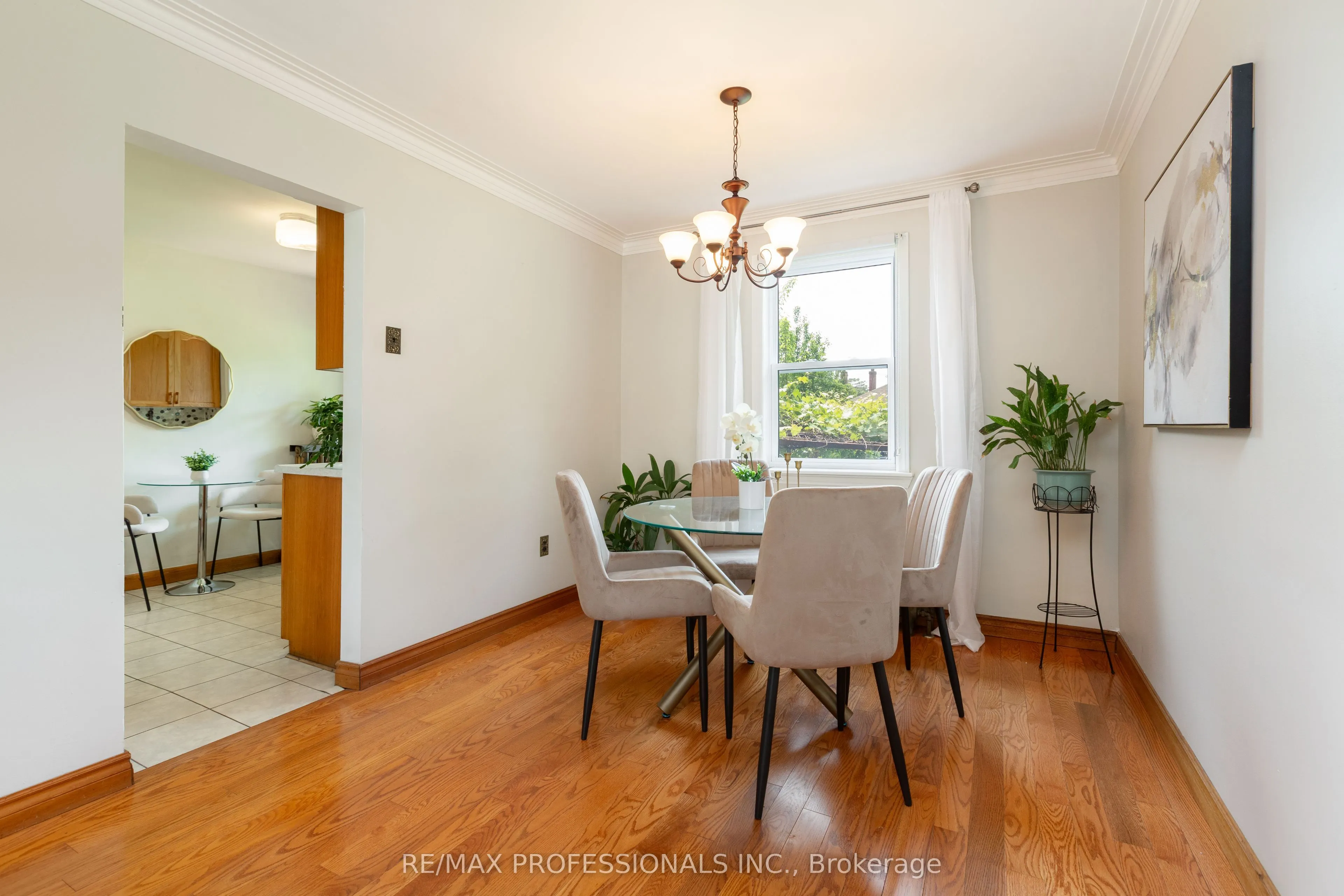 12 Mcintosh Avenue