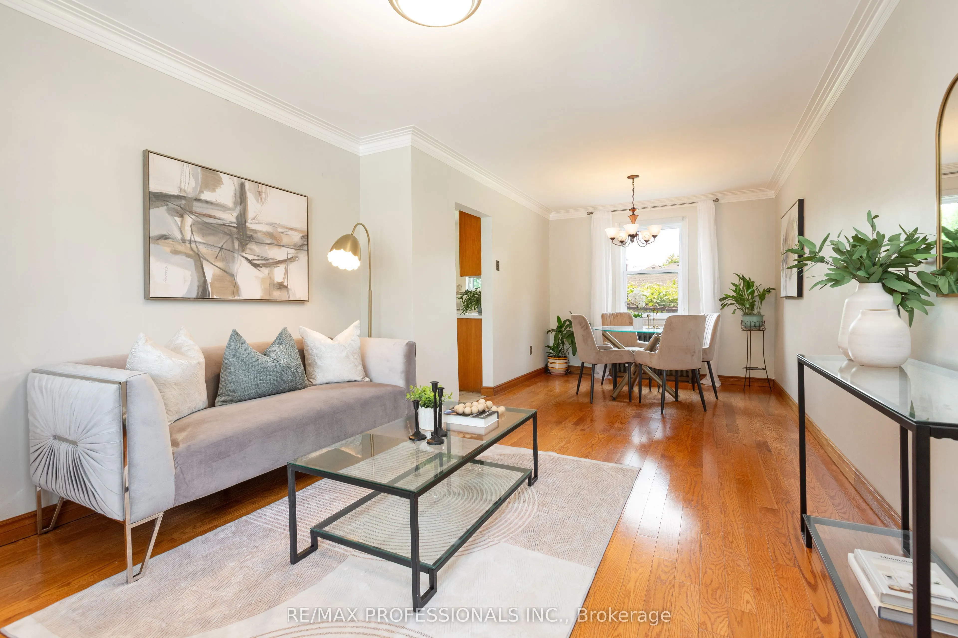 12 Mcintosh Avenue