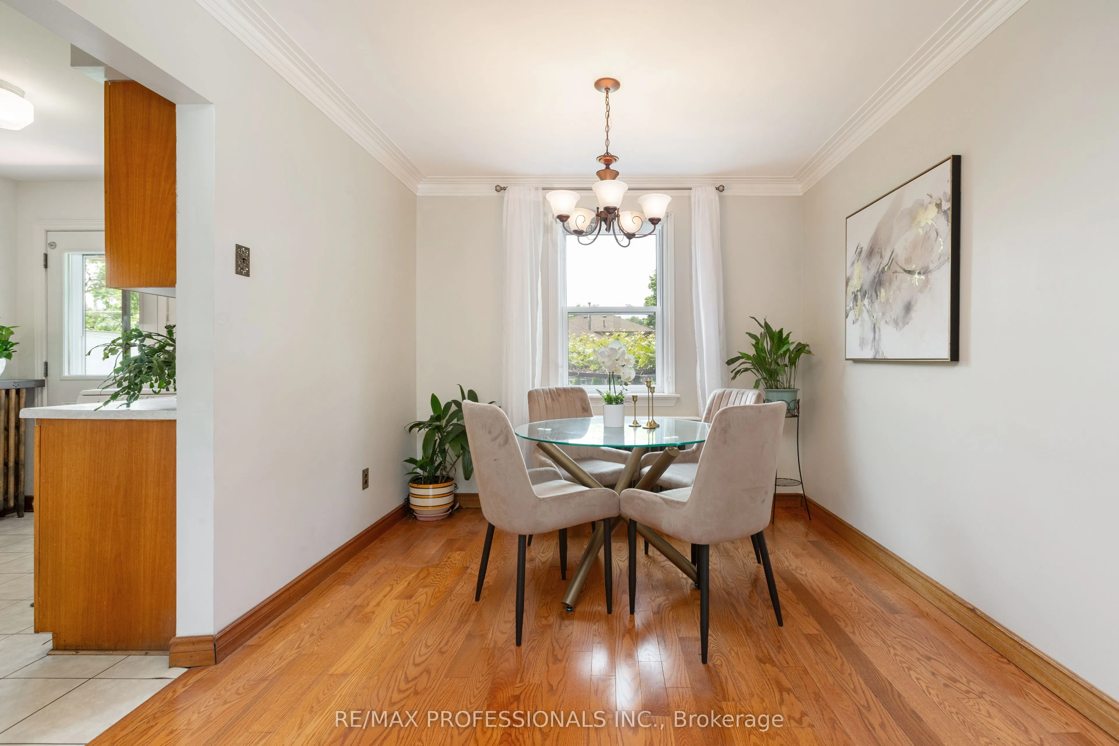 12 Mcintosh Avenue