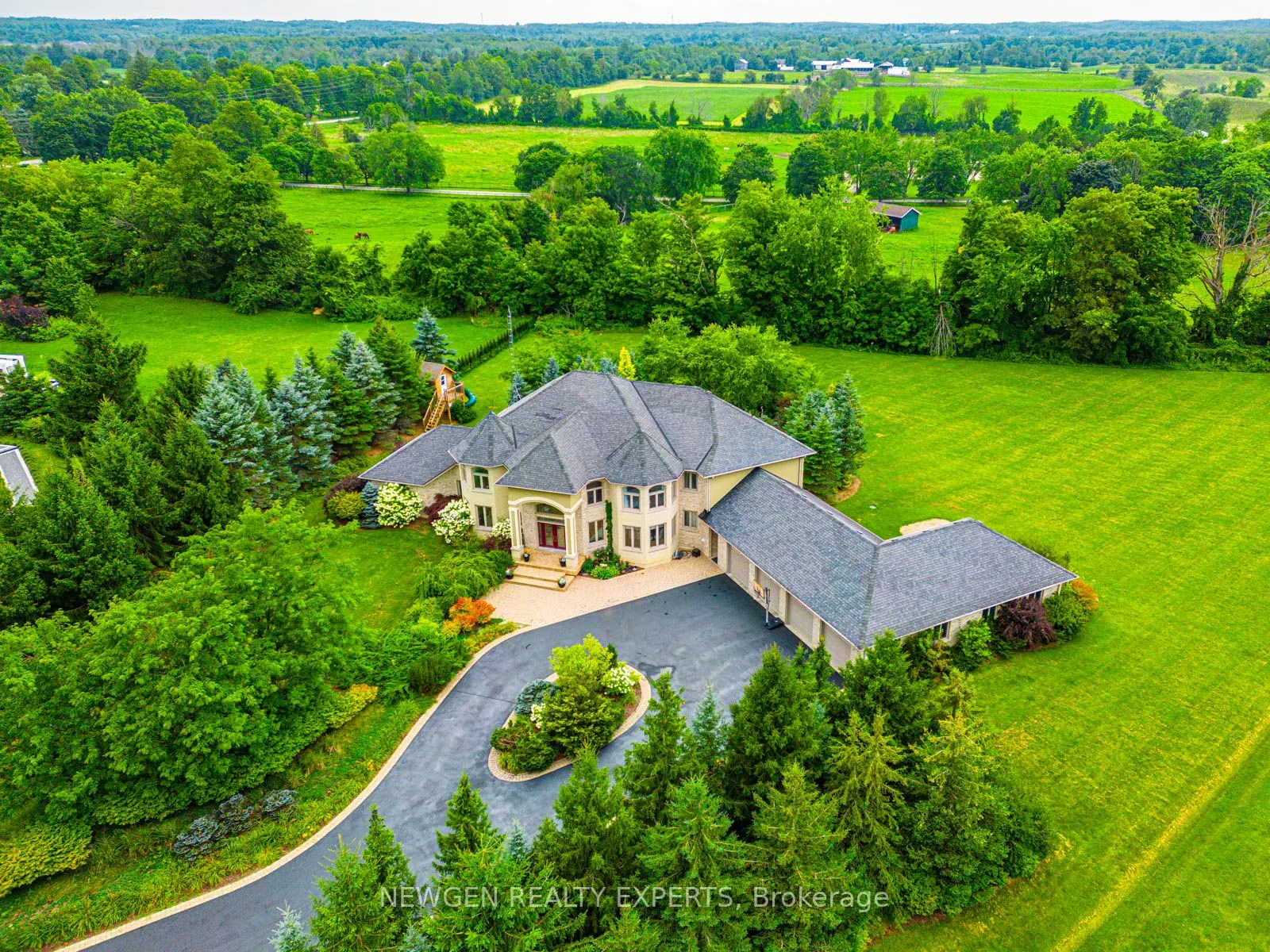 15 Abbitt Crescent