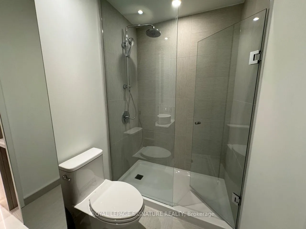 28 Ann Street, #718