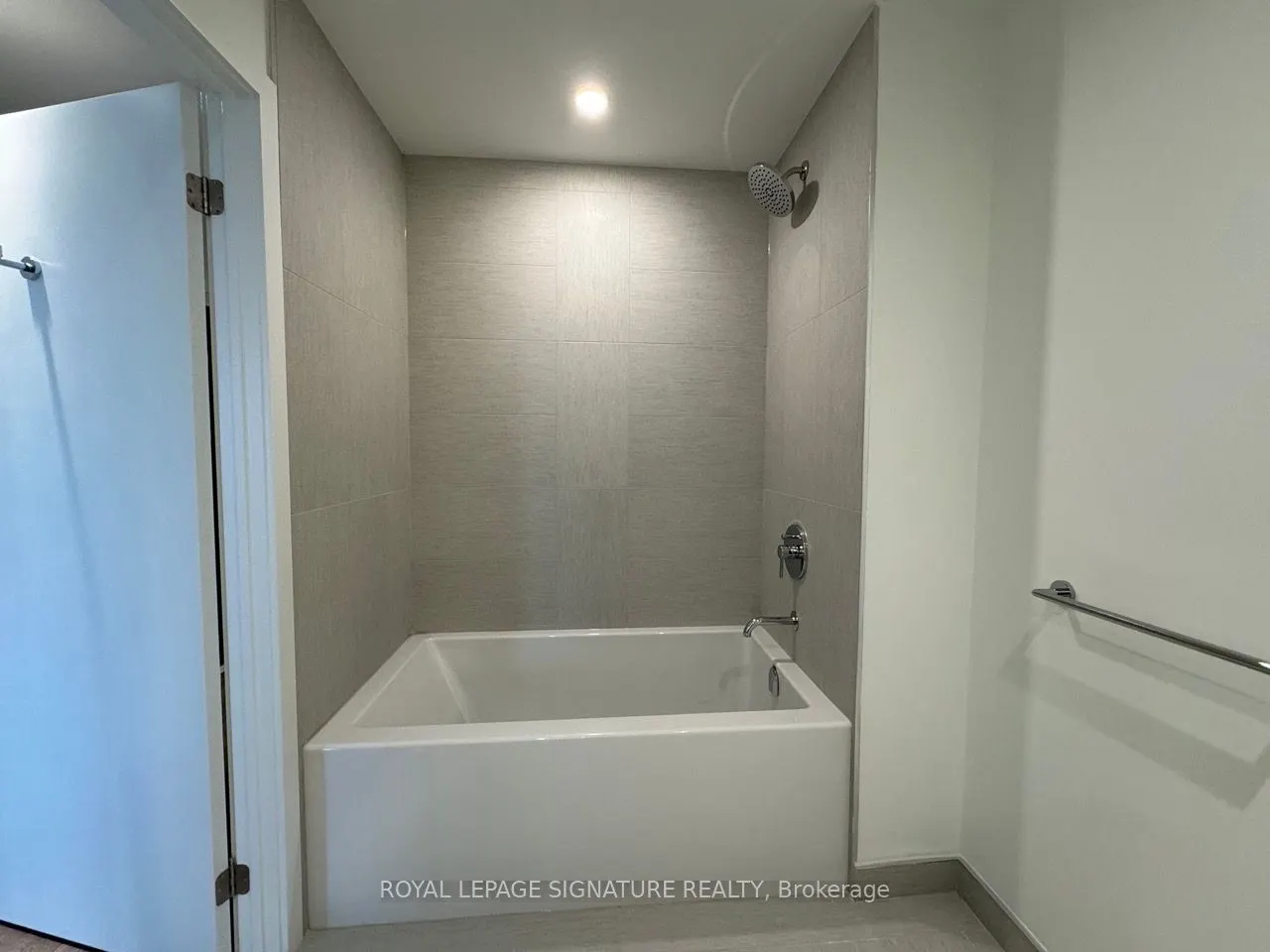 28 Ann Street, #718