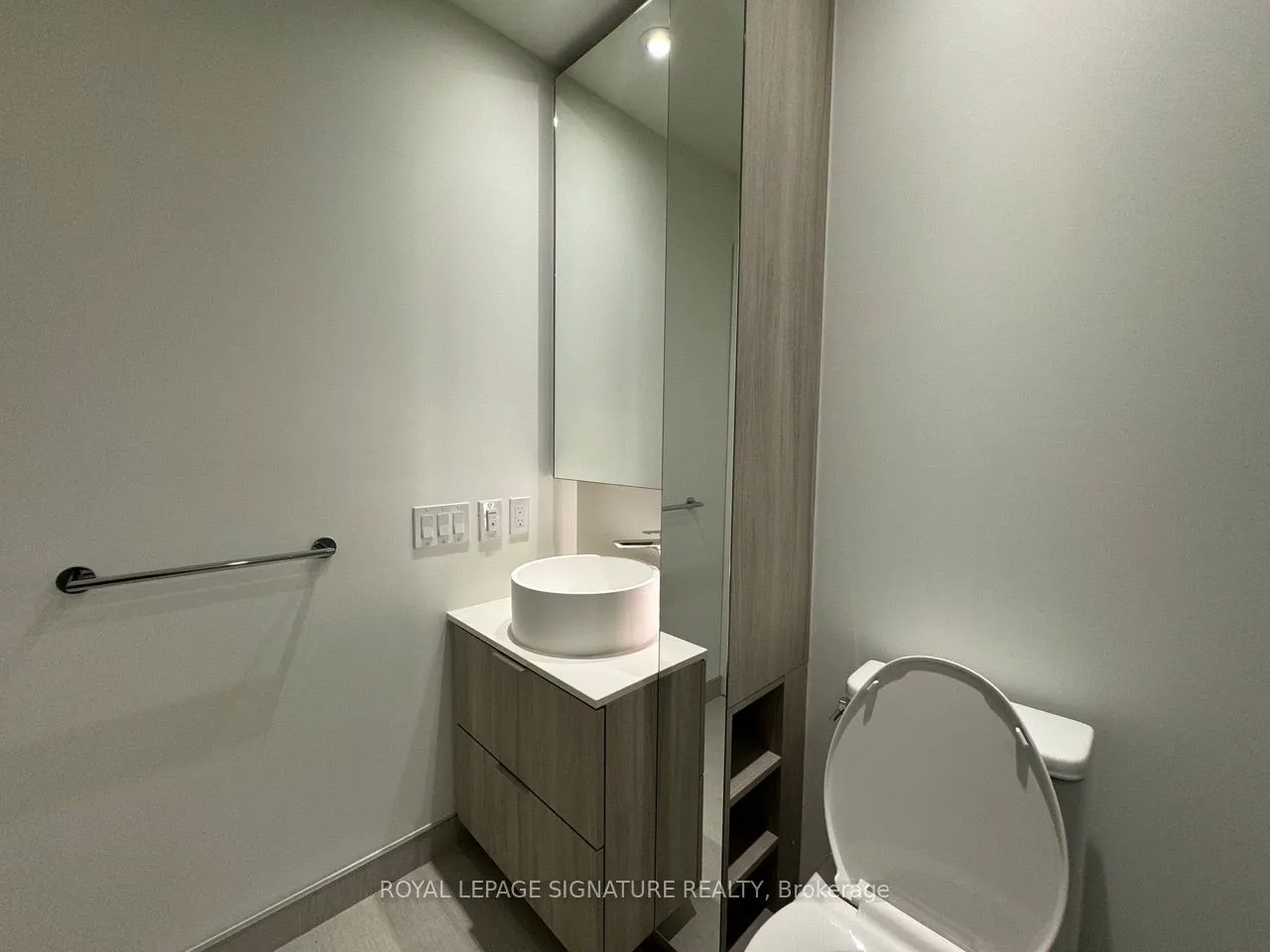 28 Ann Street, #718