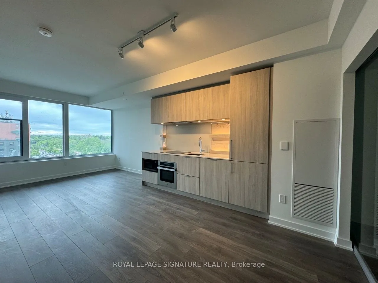 28 Ann Street, #718