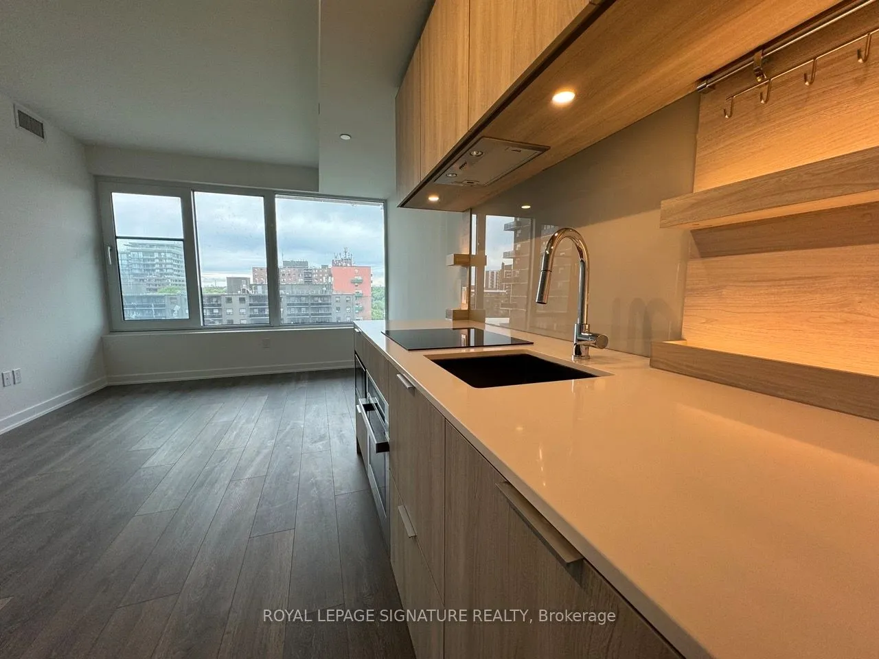 28 Ann Street, #718