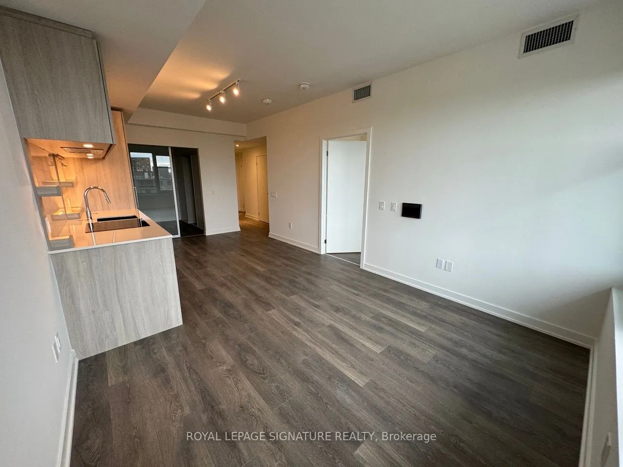 28 Ann Street, #718