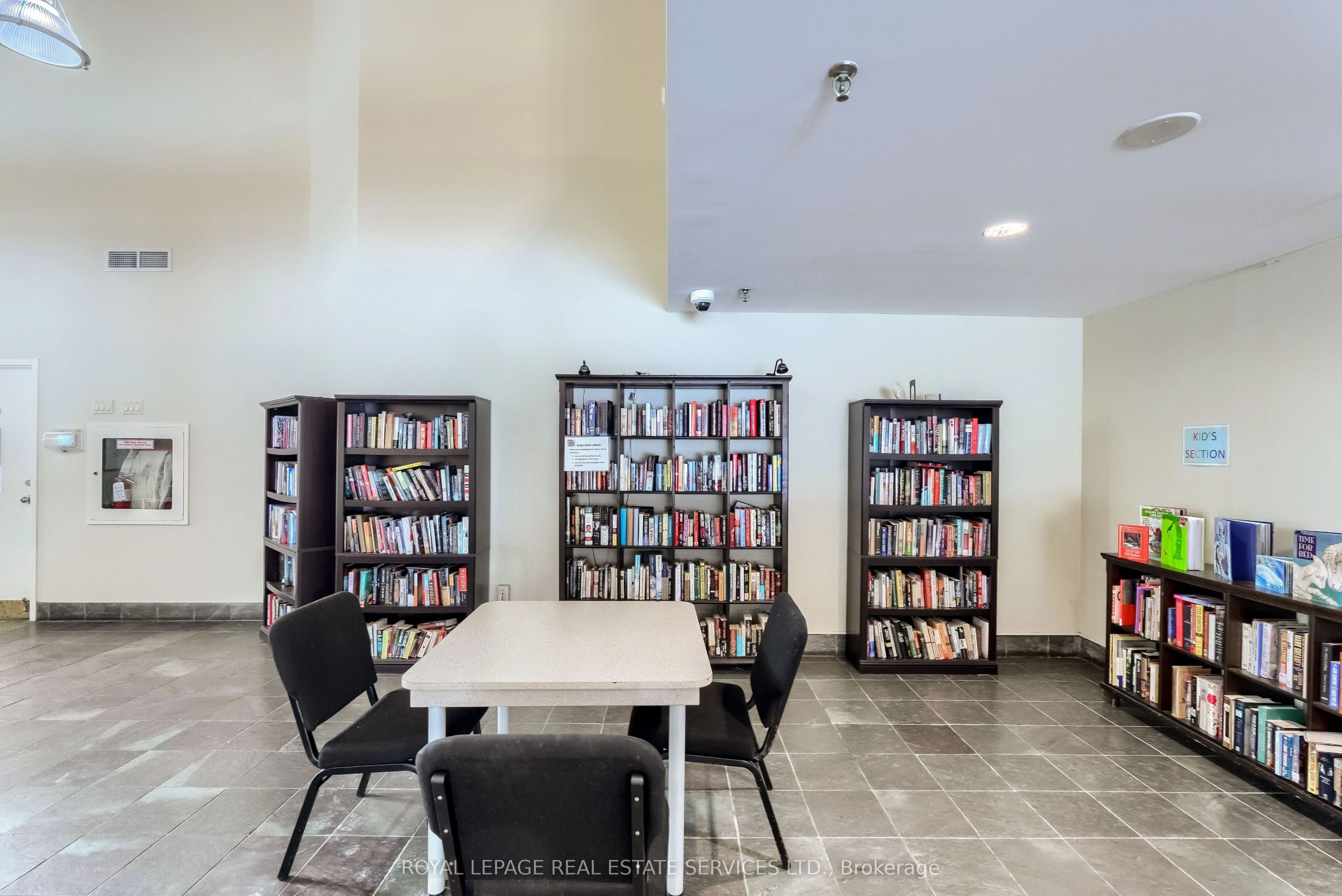 2155 Burnhamthorpe Road W, #902