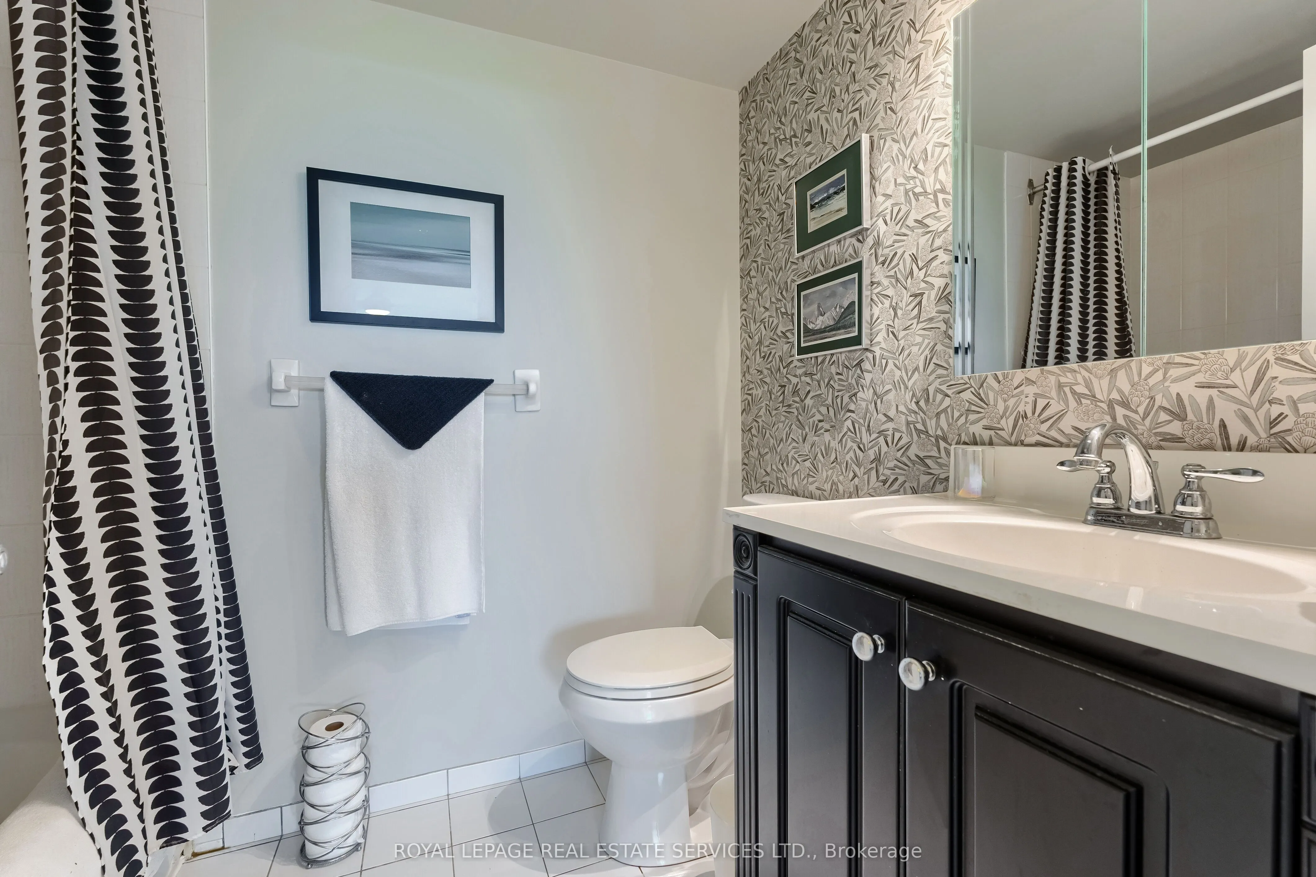 2155 Burnhamthorpe Road W, #902