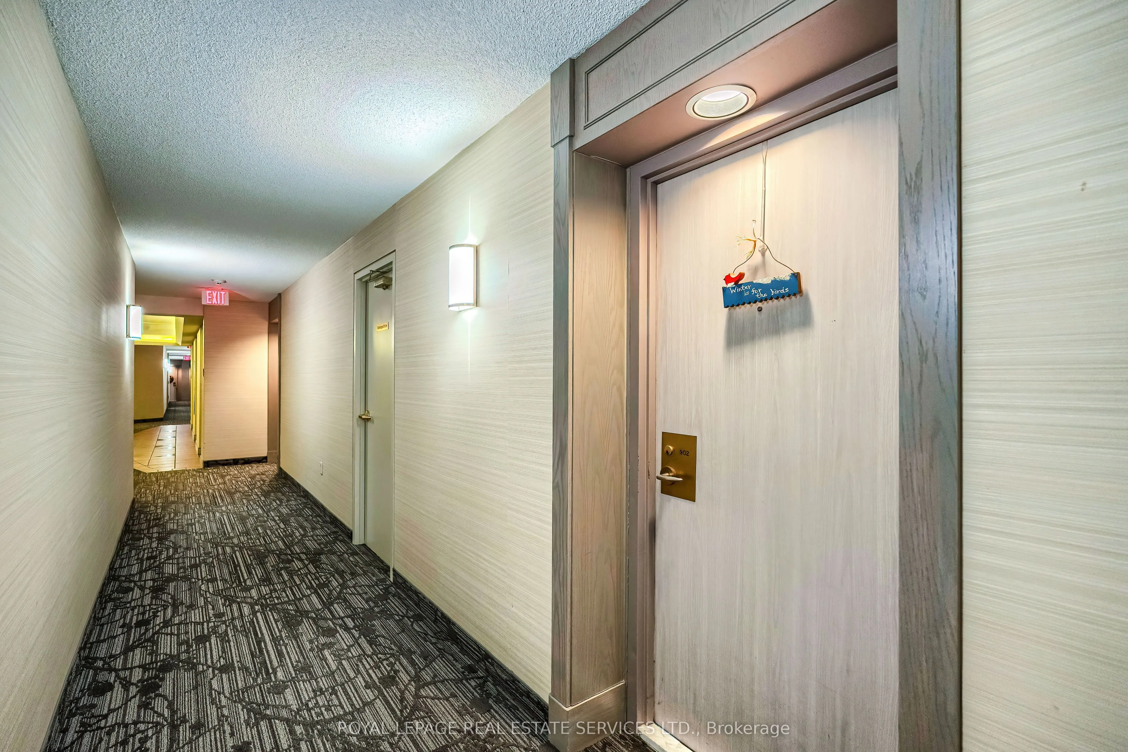 2155 Burnhamthorpe Road W, #902