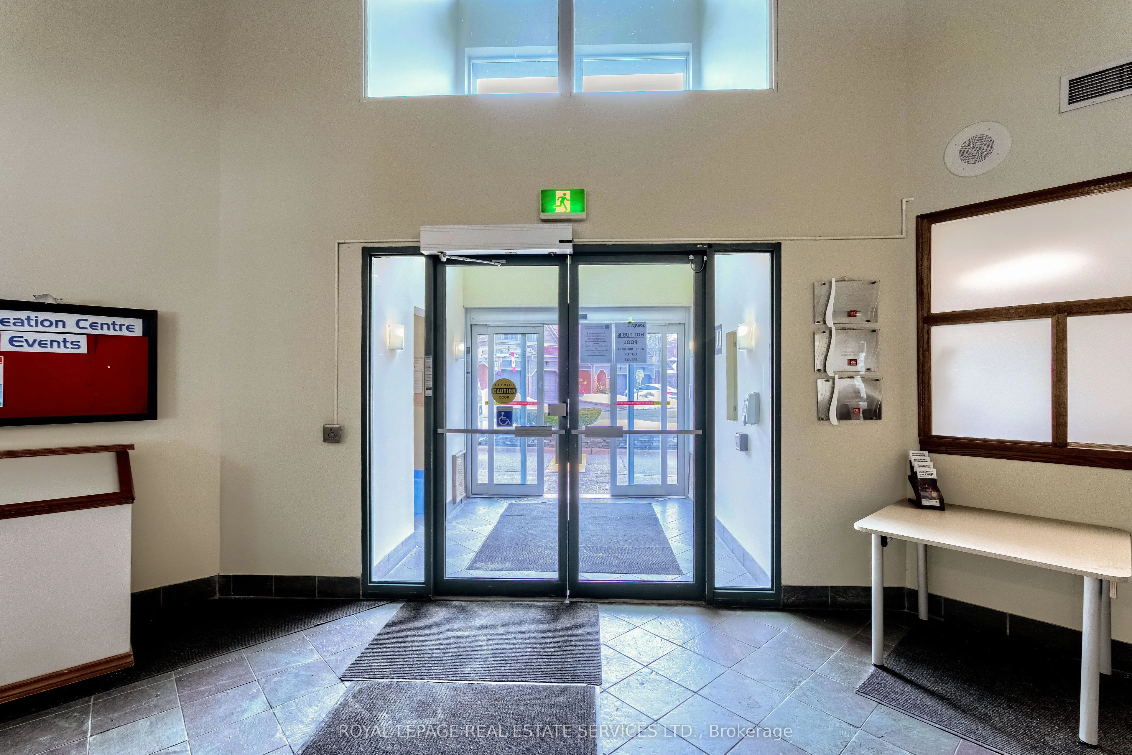 2155 Burnhamthorpe Road W, #902