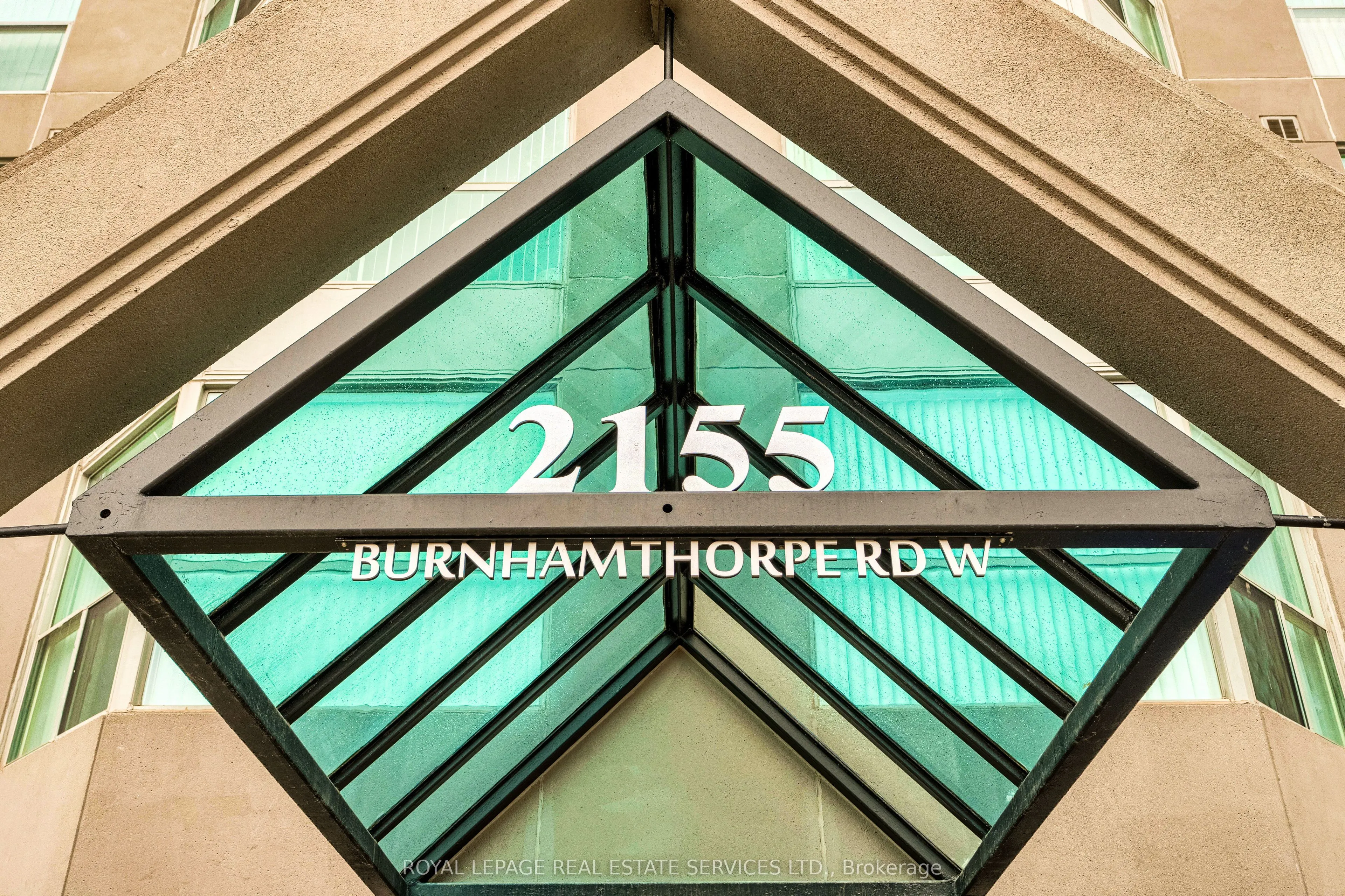 2155 Burnhamthorpe Road W, #902