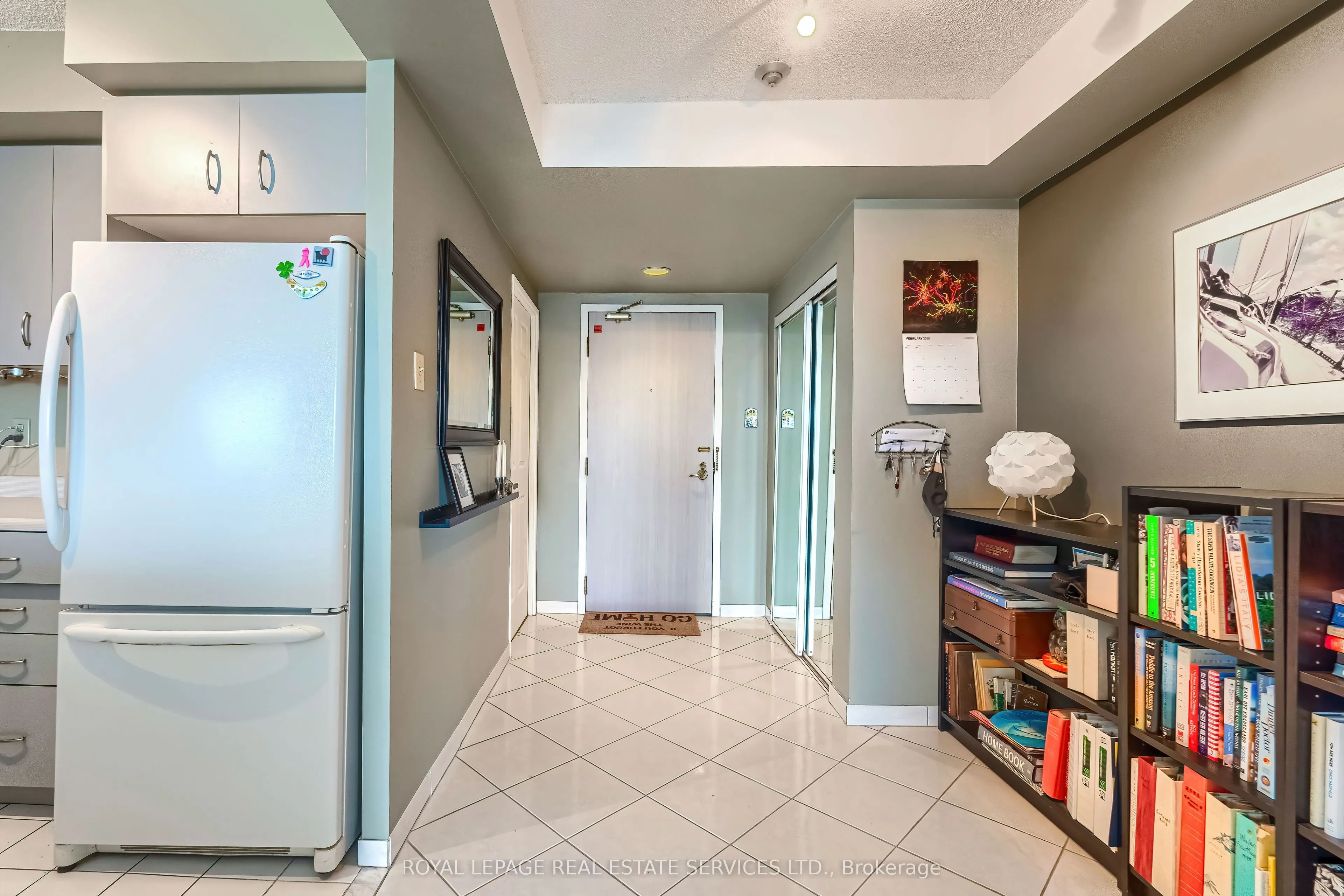 2155 Burnhamthorpe Road W, #902
