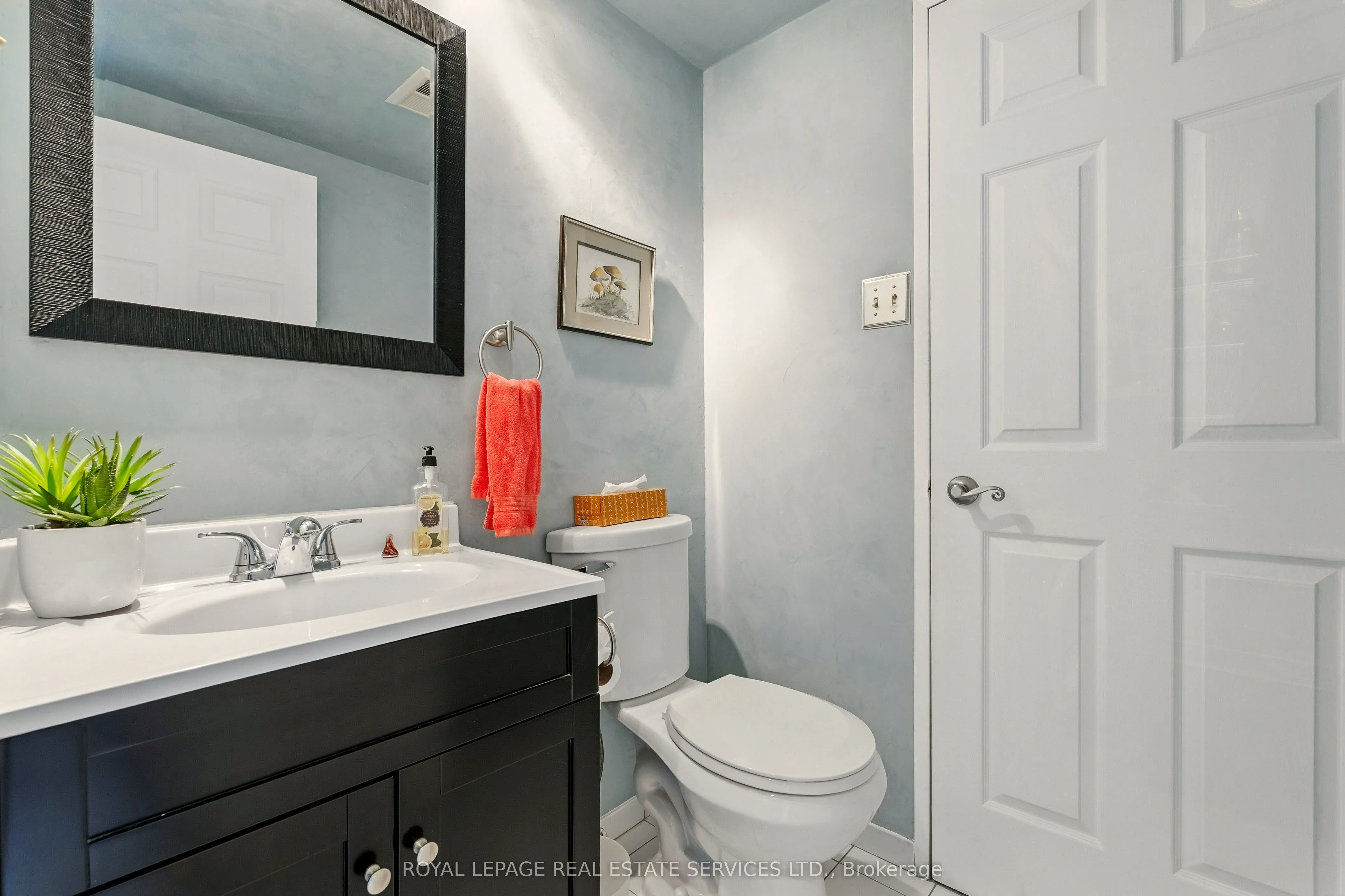 2155 Burnhamthorpe Road W, #902