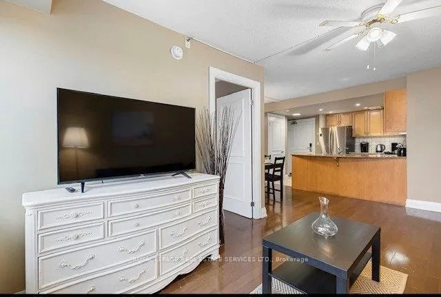 2737 Keele Street, #419