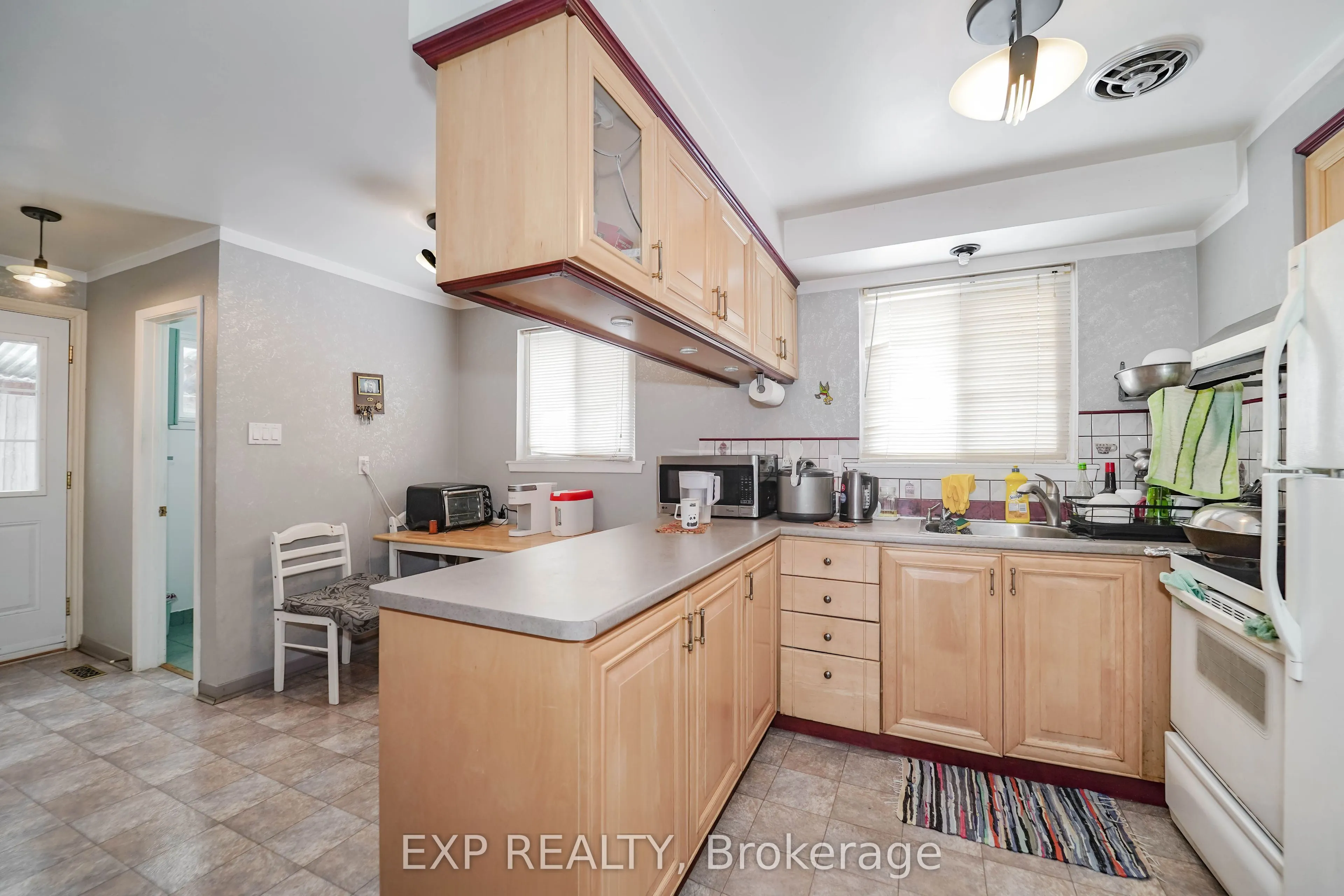 23 Cloverdale Drive
