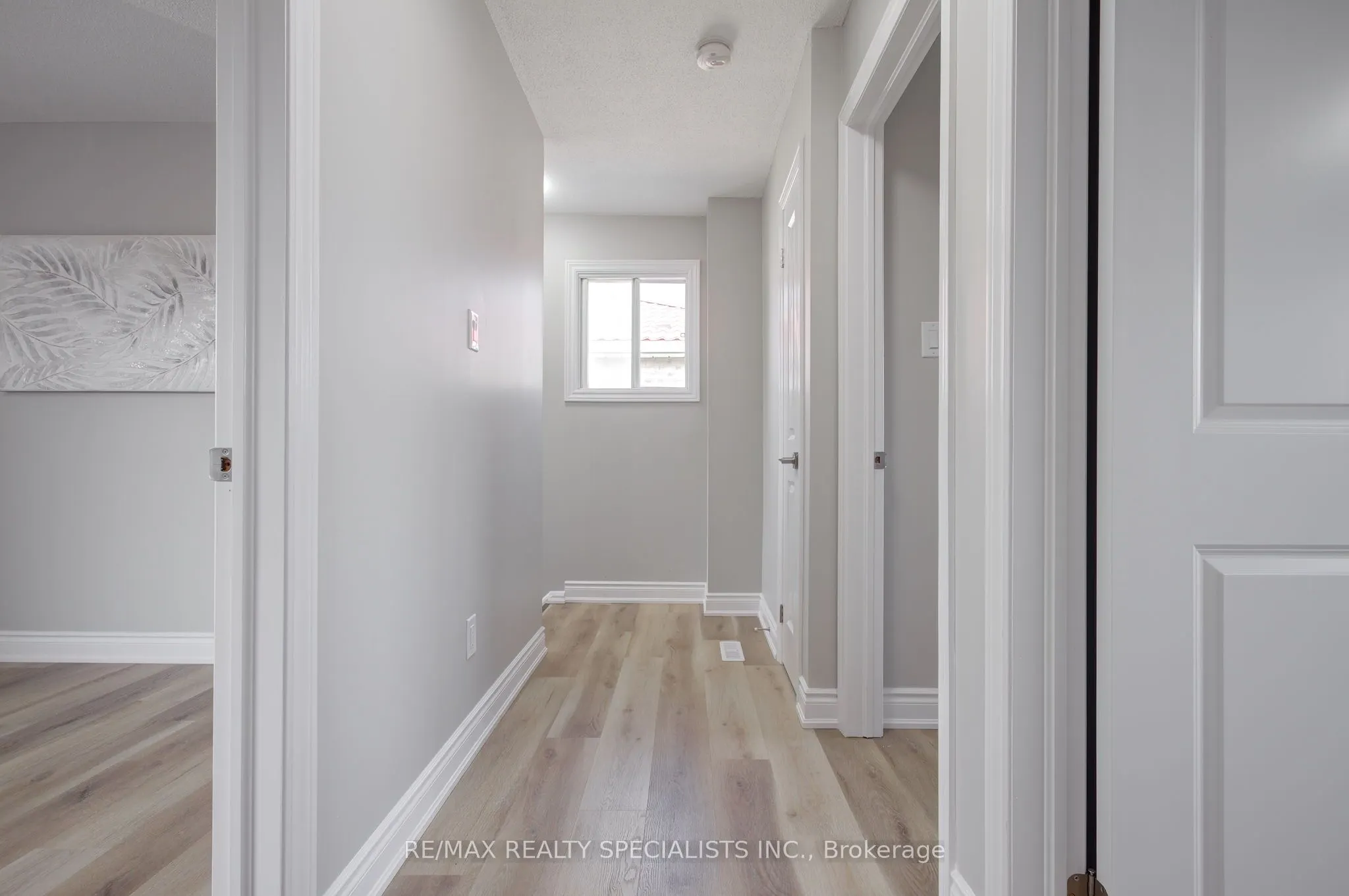 3290 Pilcom Crescent