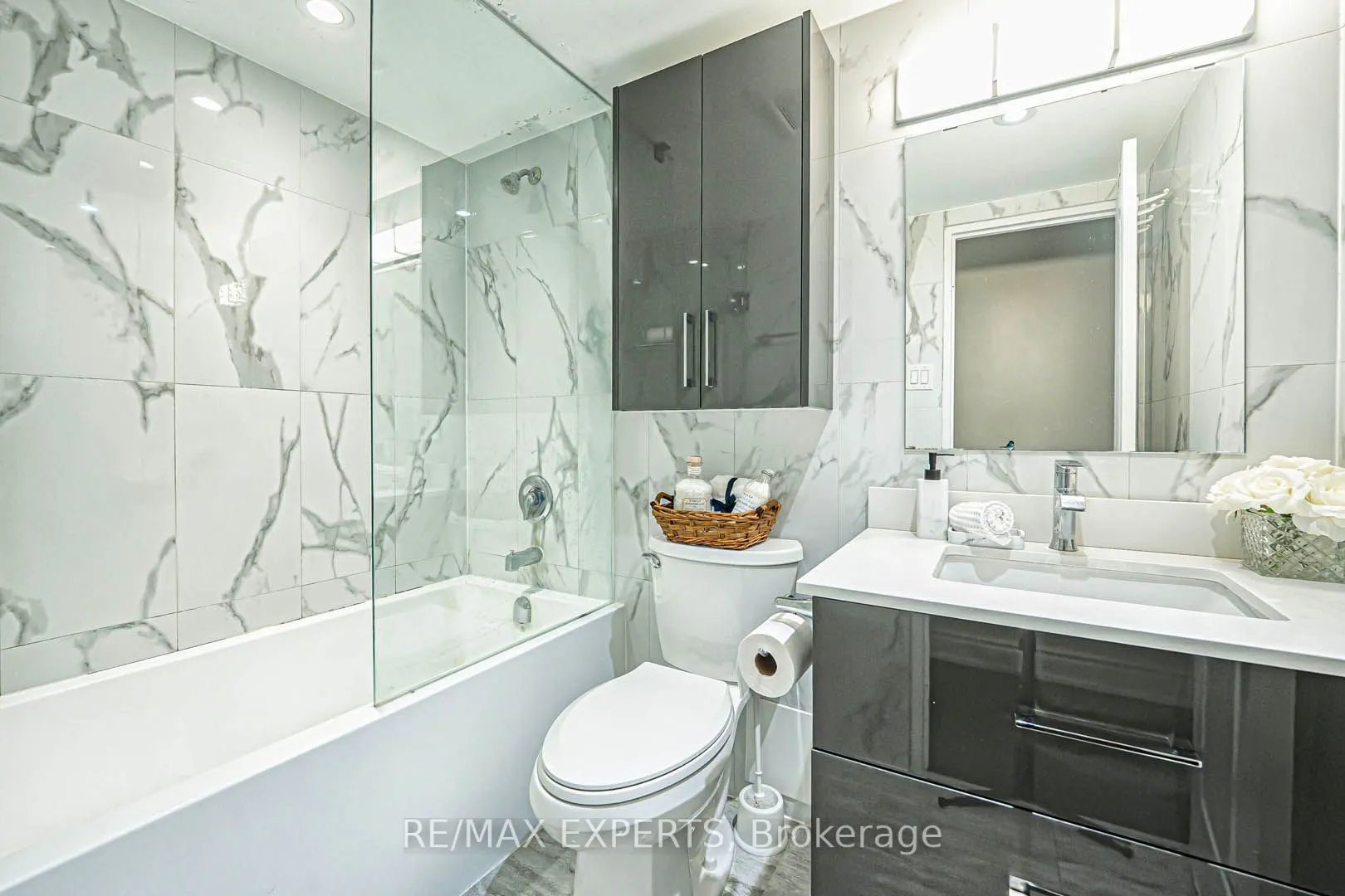 1625 Bloor Street, #924
