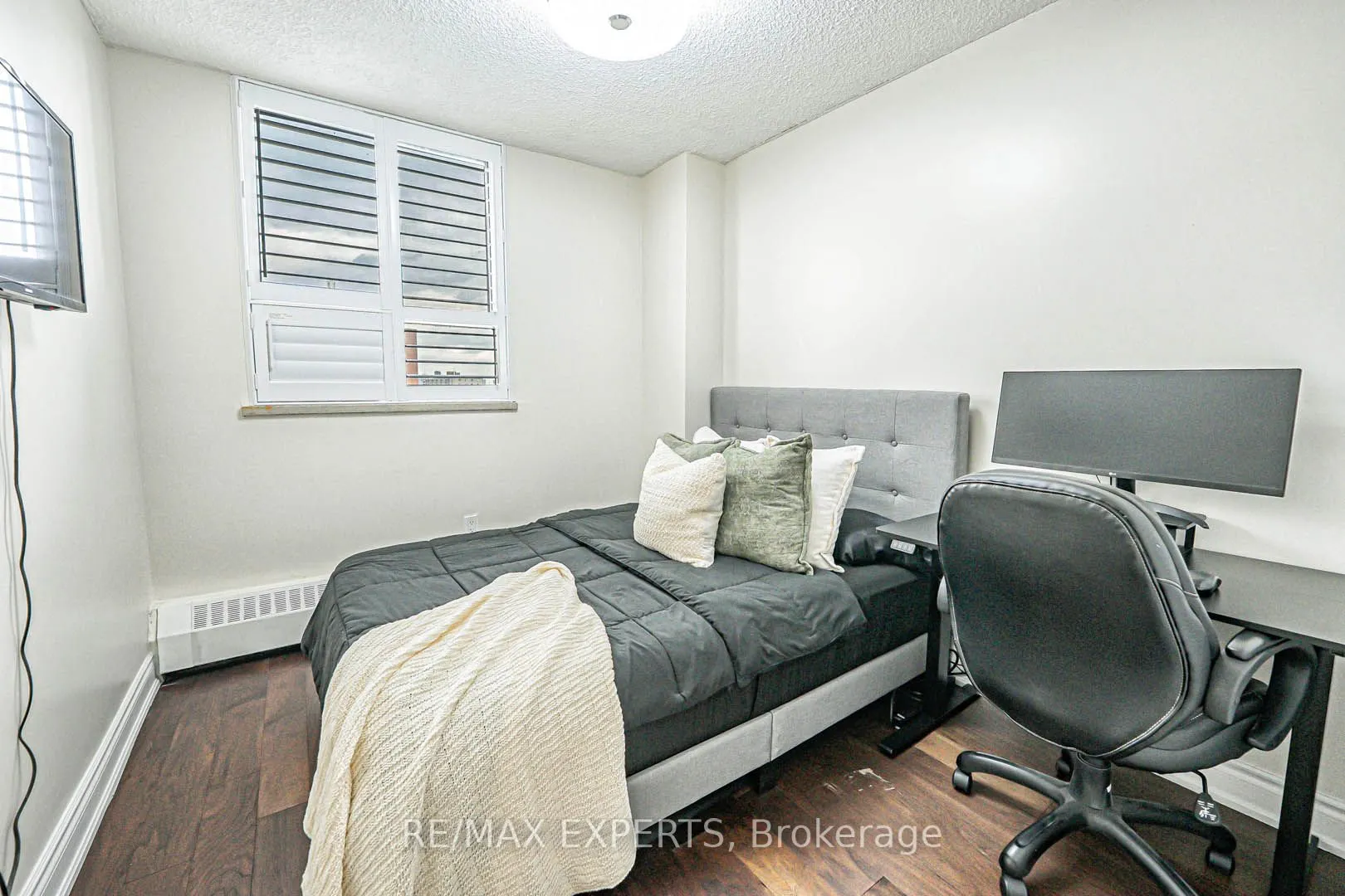 1625 Bloor Street, #924