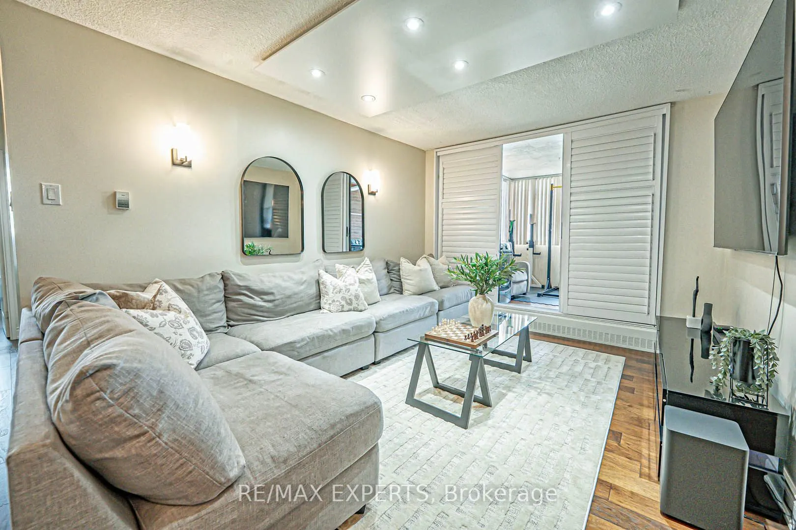 1625 Bloor Street, #924