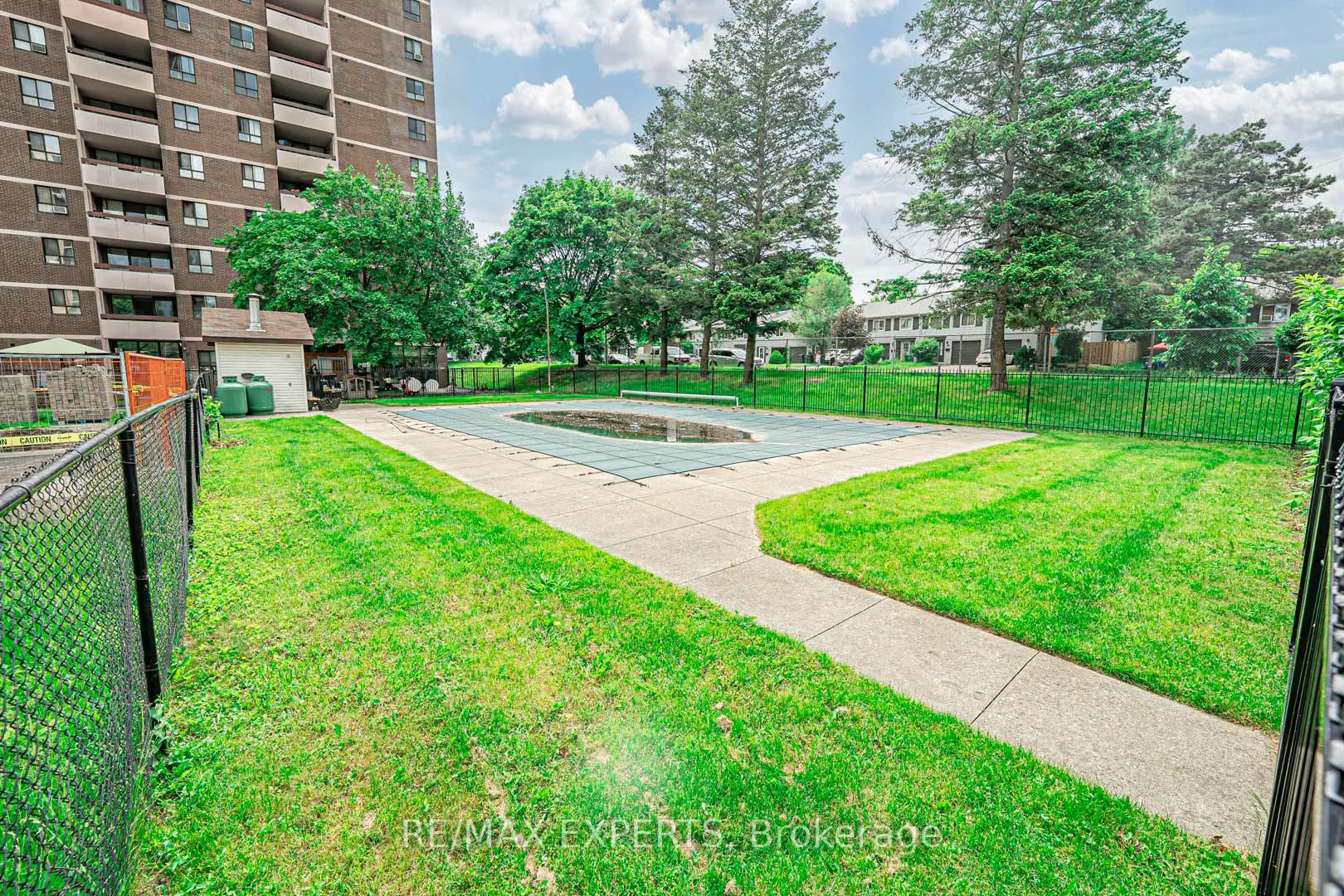 1625 Bloor Street, #924