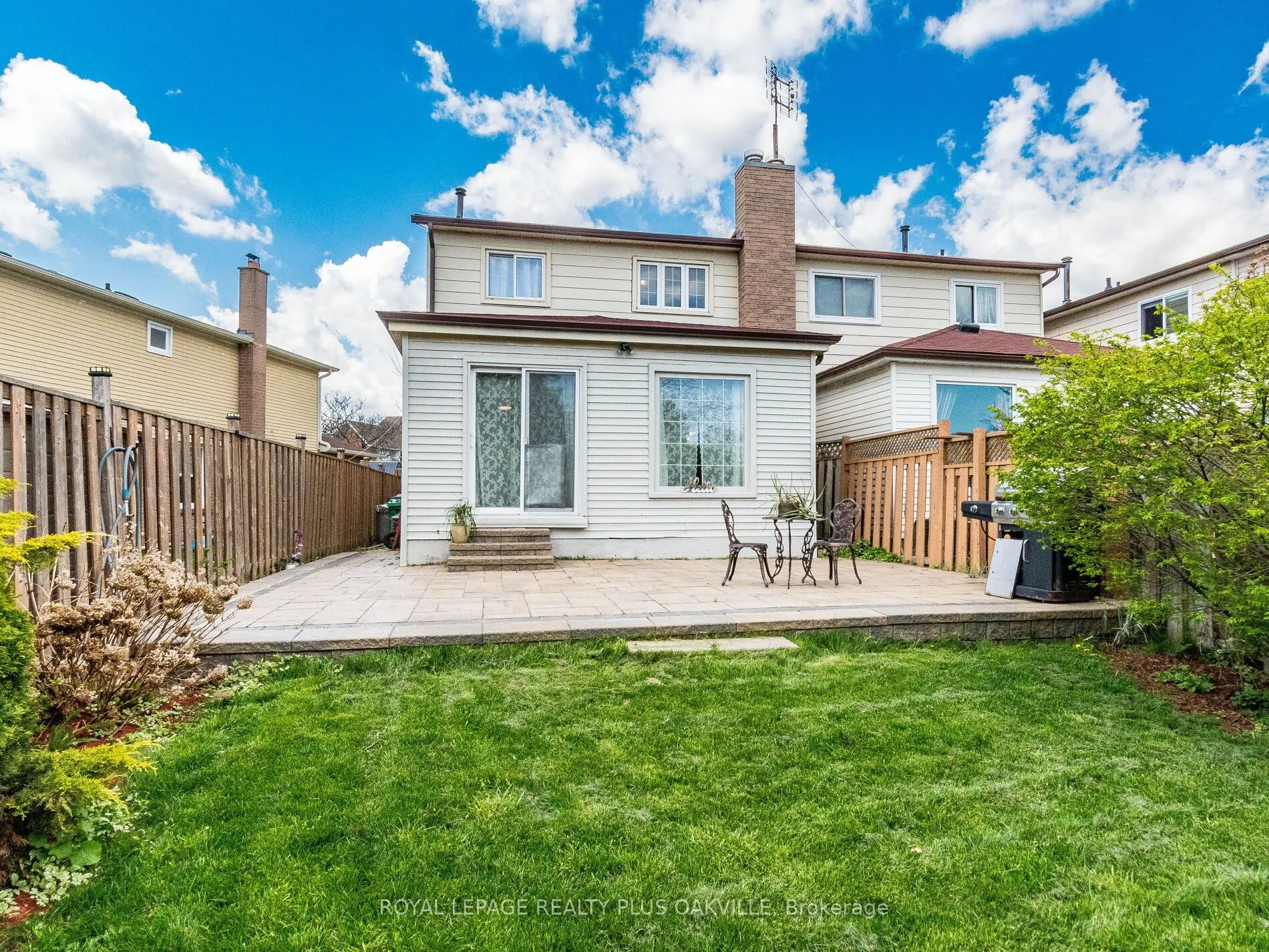 730 Galloway Crescent