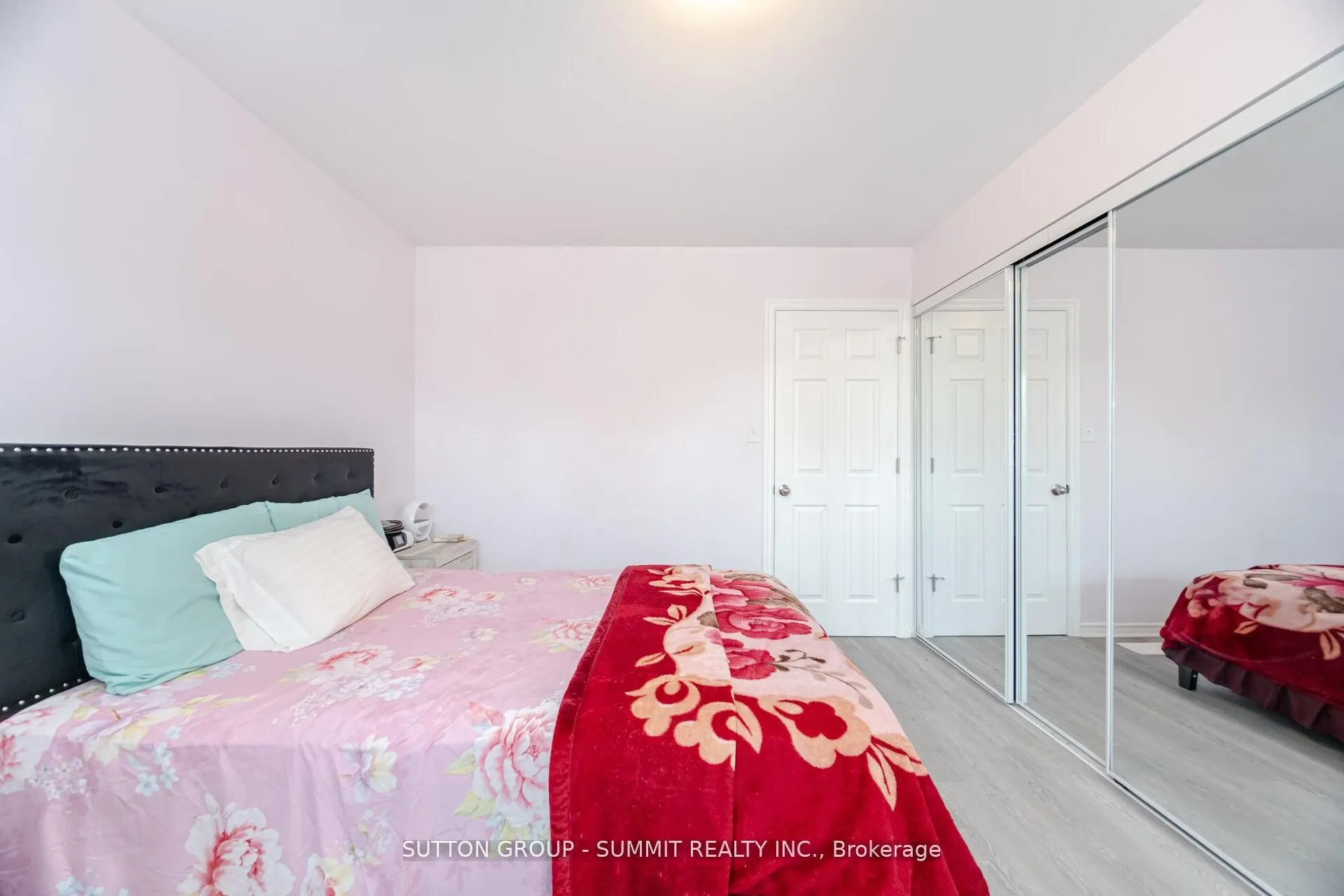 6950 Tenth Line, #87