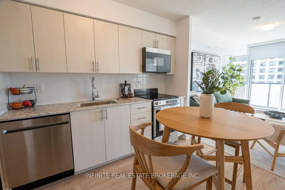 980 Lansdowne Avenue, #D20