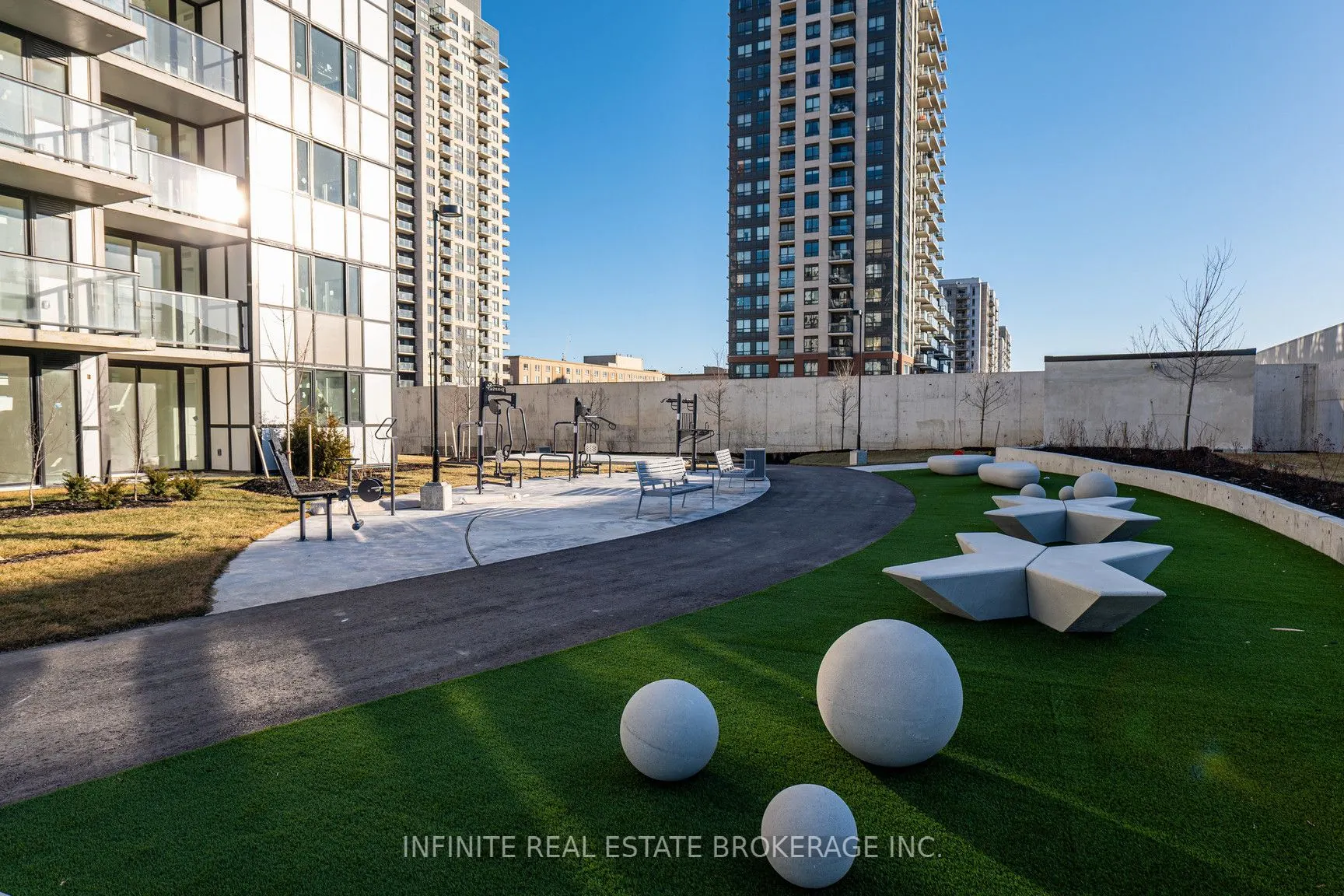 980 Lansdowne Avenue, #1709