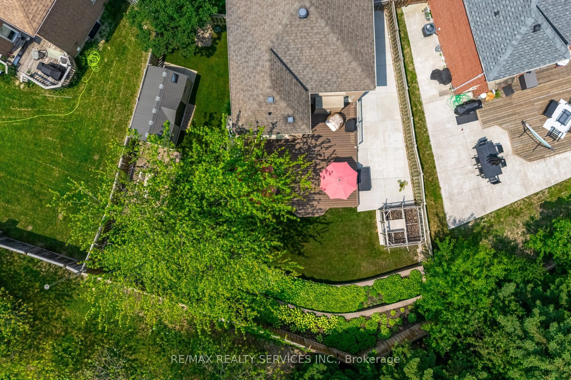 8 Inwood Place